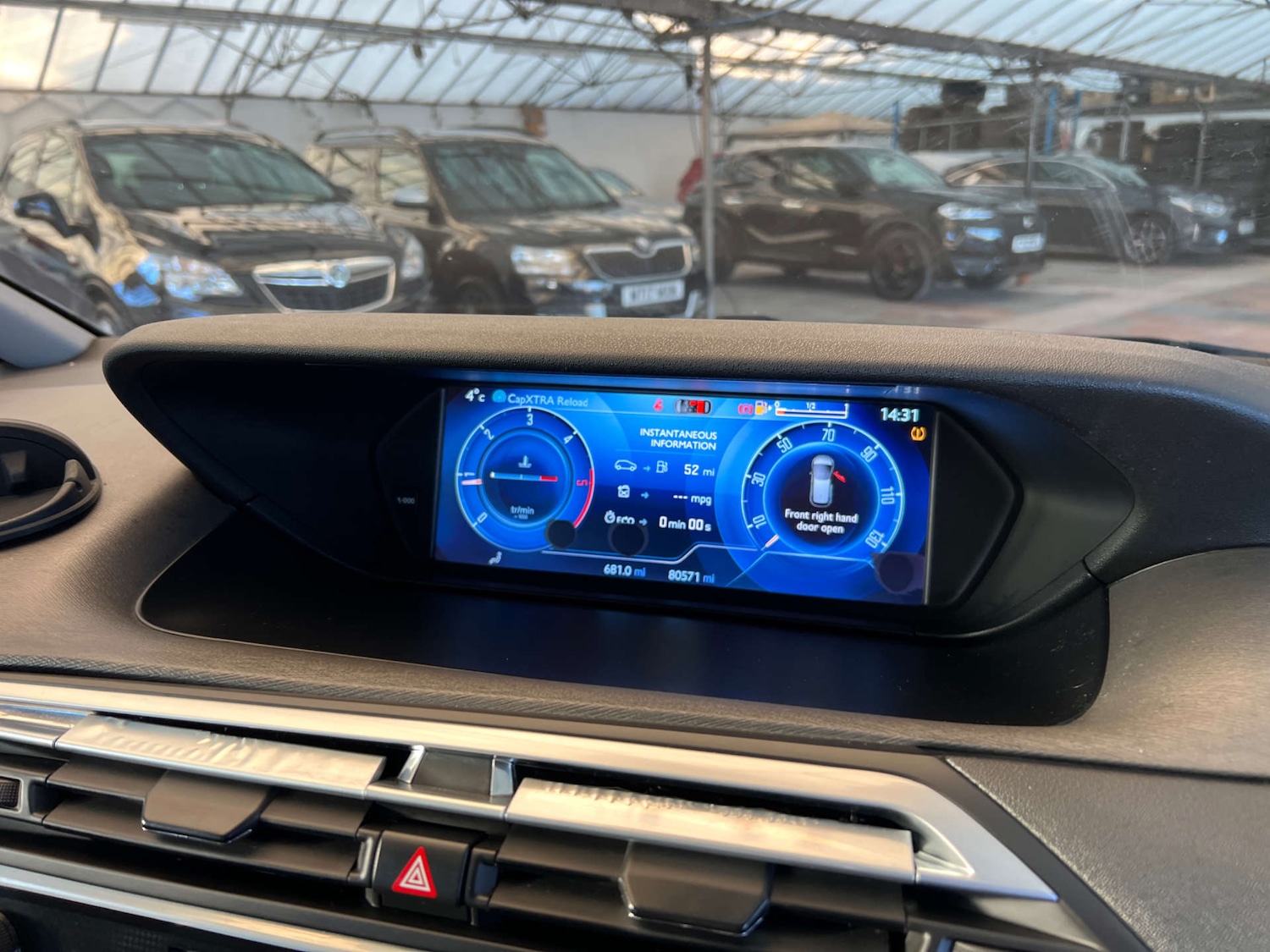 Used Citroen C4 Picasso 2014 for sale - 76650412: Photo 10