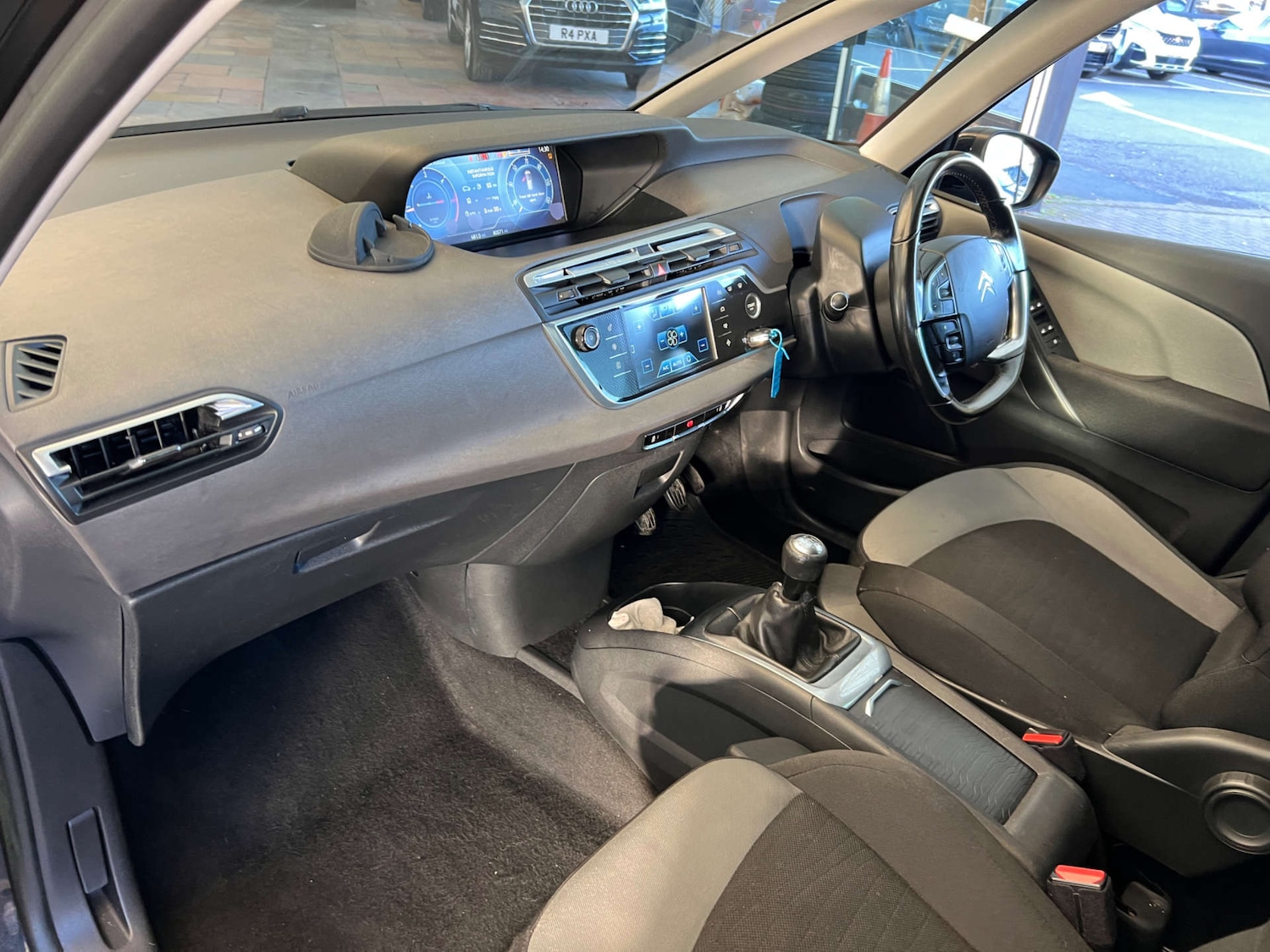 Used Citroen C4 Picasso 2014 for sale - 76650412: Photo 16