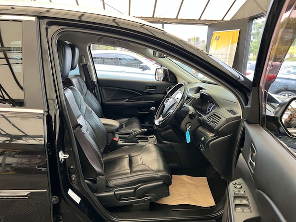 Used Honda CR-V 2017 for sale - 76097140: Photo 10