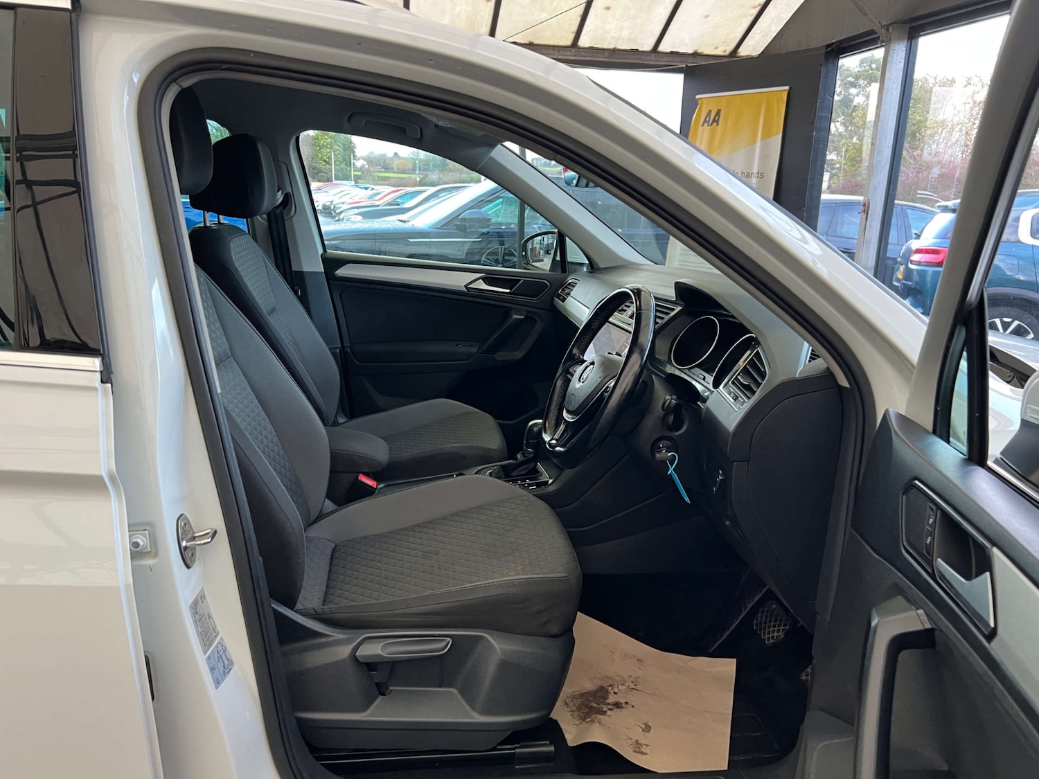 Used Volkswagen Tiguan 2017 for sale - 76848475: Photo 10