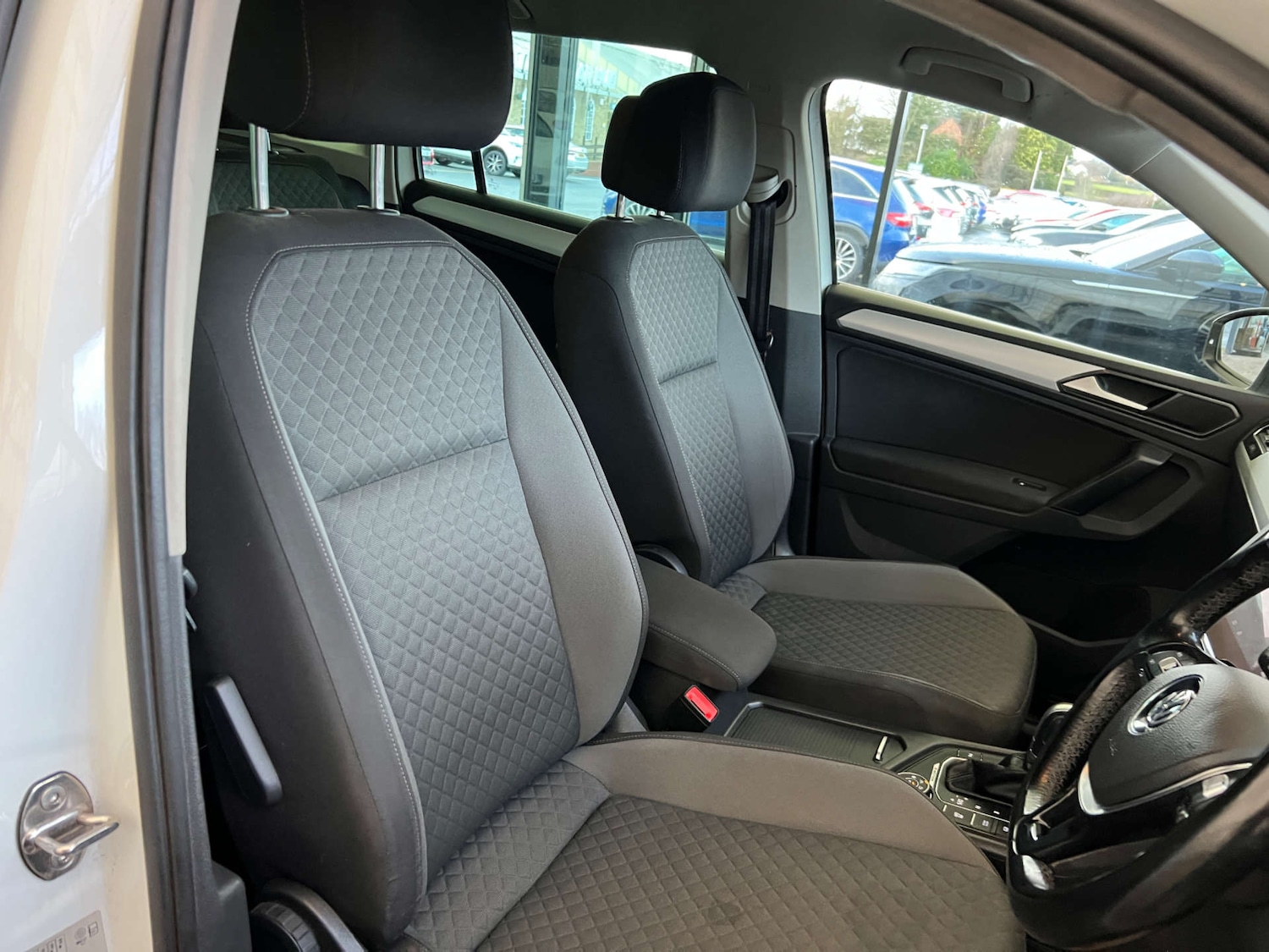 Used Volkswagen Tiguan 2017 for sale - 76848475: Photo 11