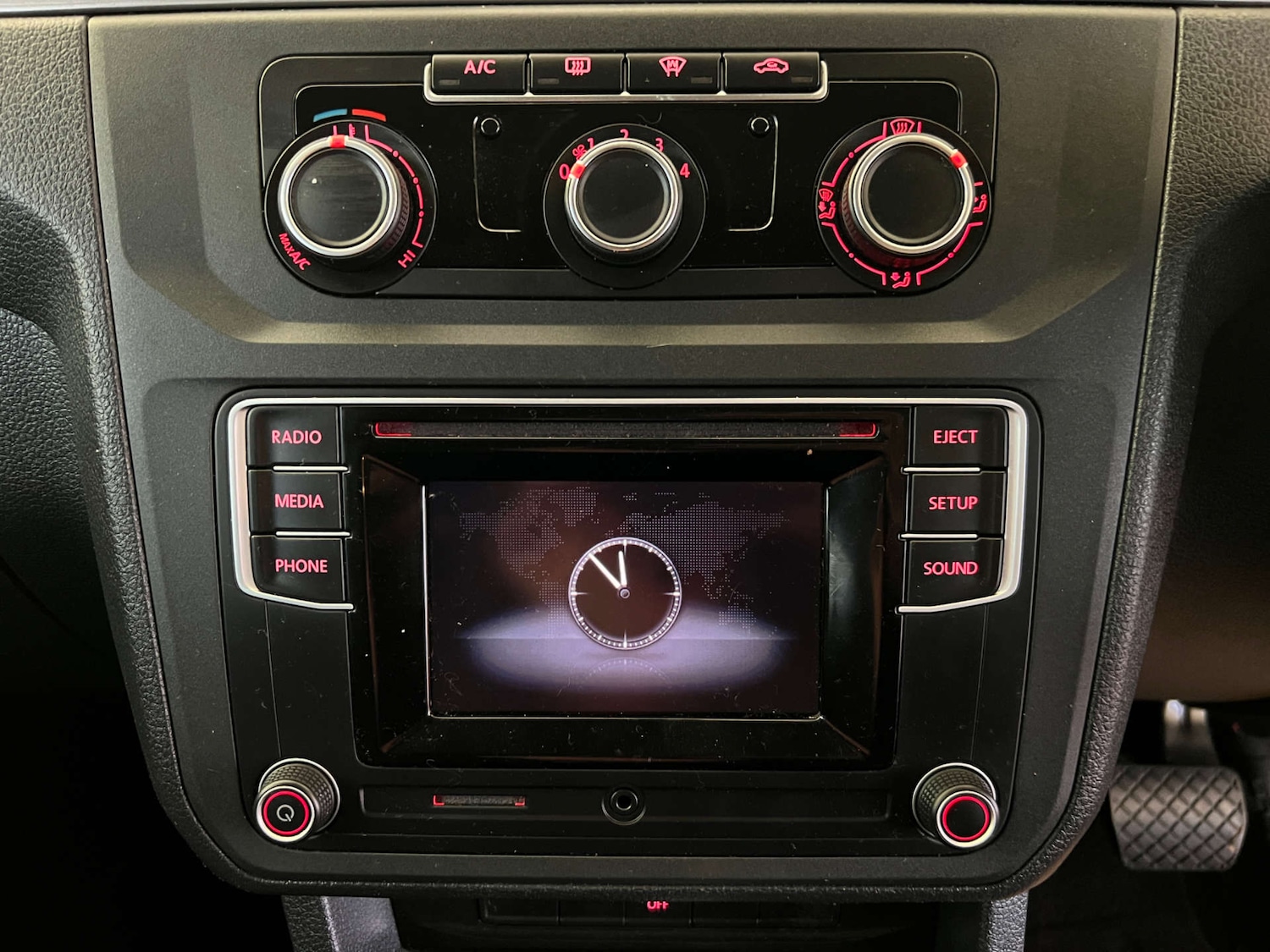 Used Volkswagen Caddy Life 2017 for sale - 77431885: Photo 11