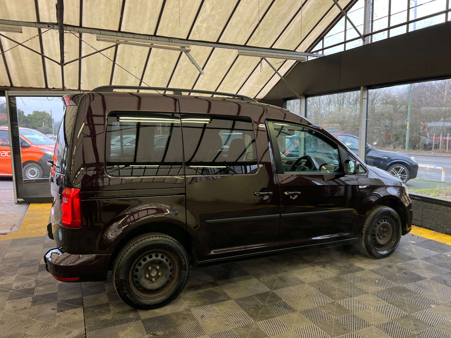 Used Volkswagen Caddy Life 2017 for sale - 77431885: Photo 7