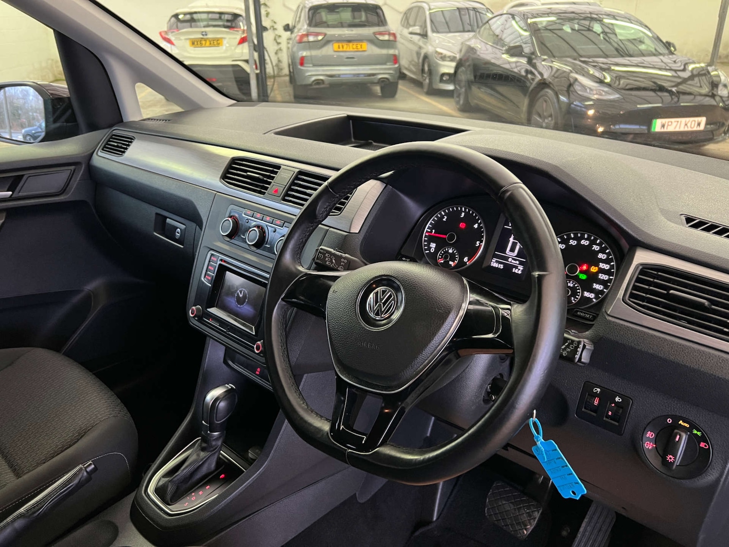 Used Volkswagen Caddy Life 2017 for sale - 77431885: Photo 9