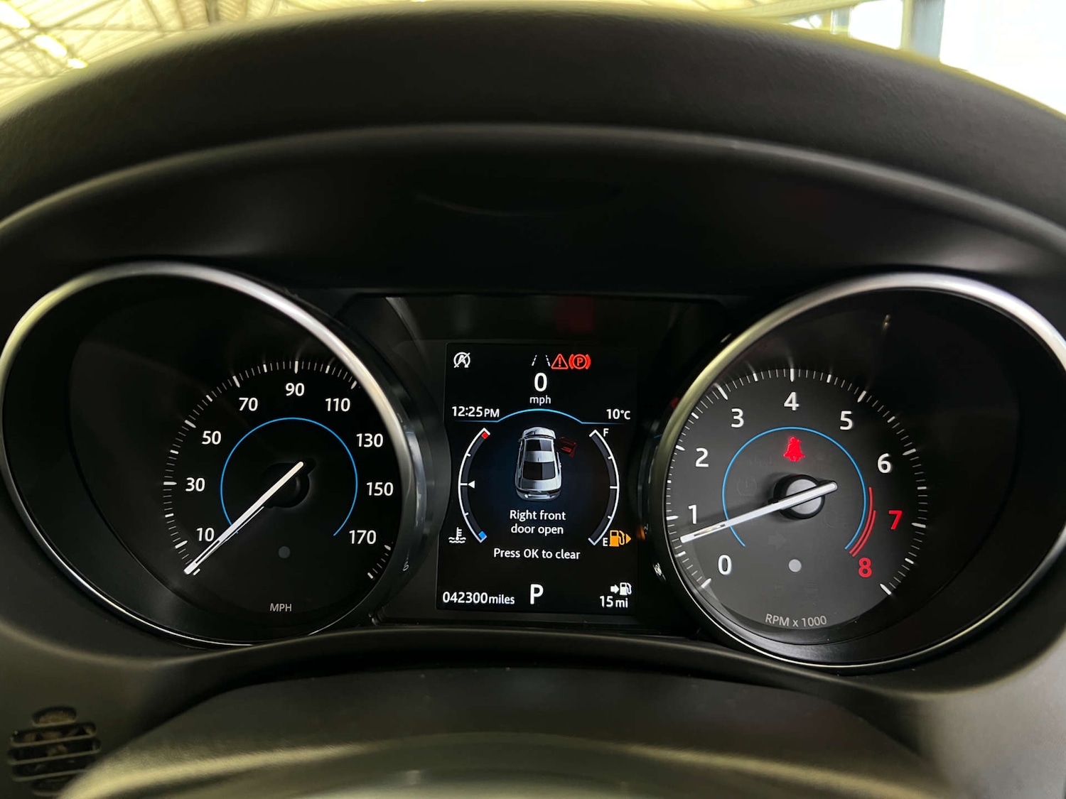 Used Jaguar XE 2017 for sale - 78165472: Photo 12