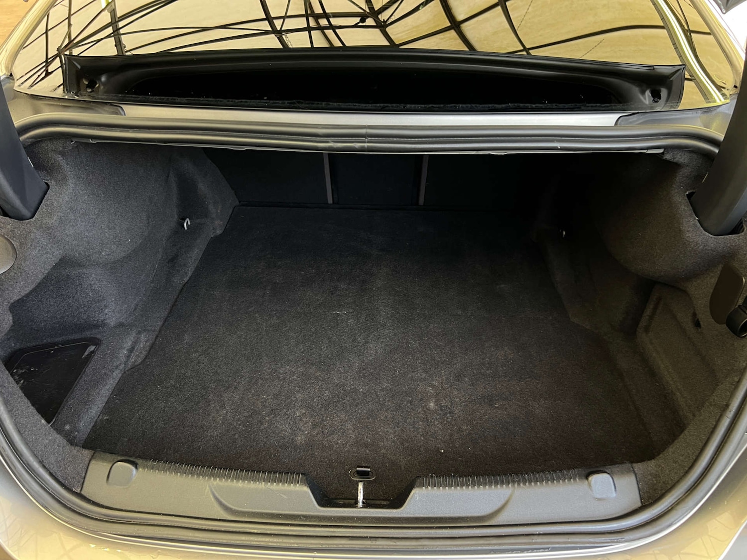 Used Jaguar XE 2017 for sale - 78165472: Photo 27