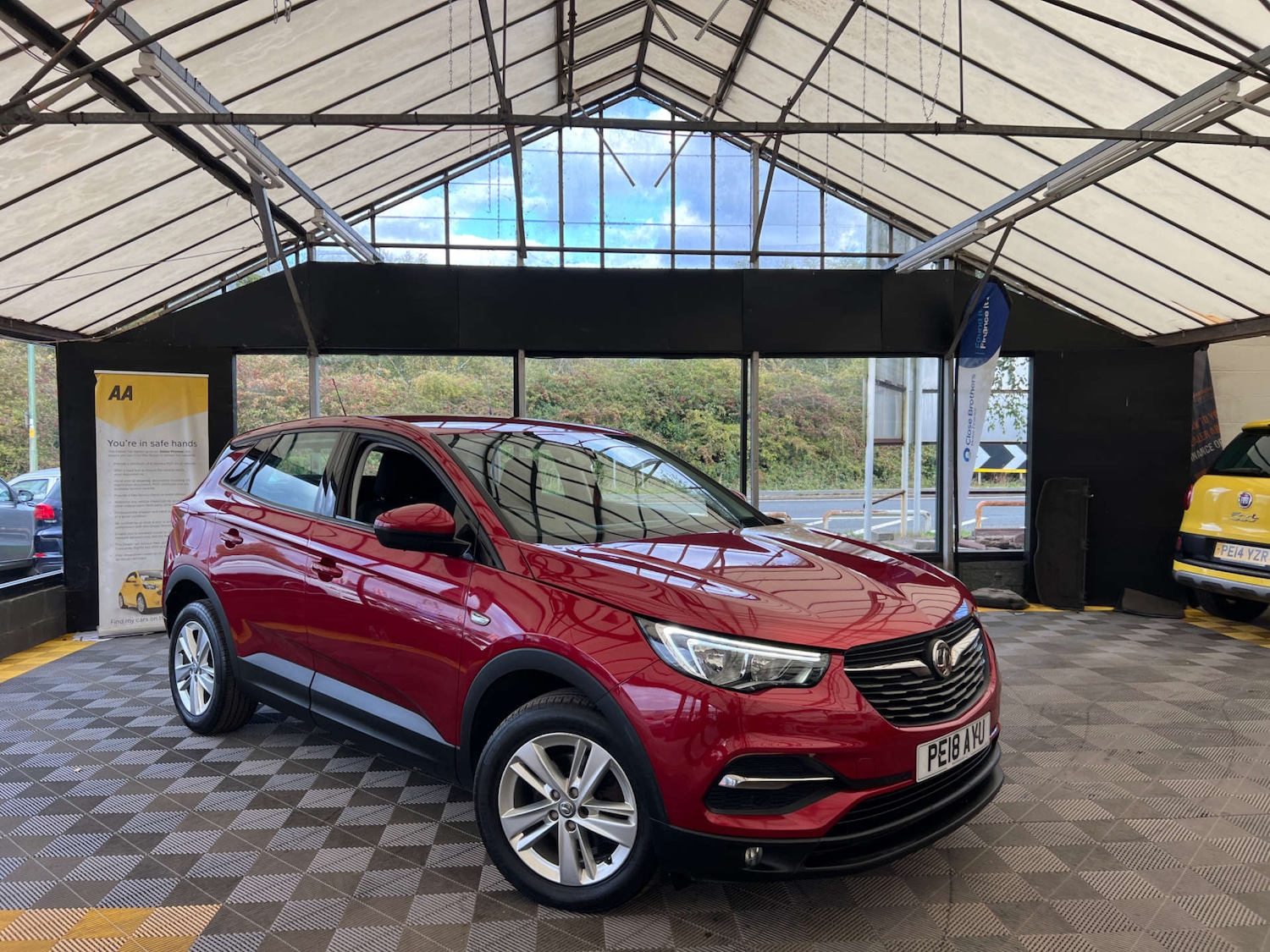 Used Vauxhall Grandland X 2018 for sale - 76120462: Photo 1