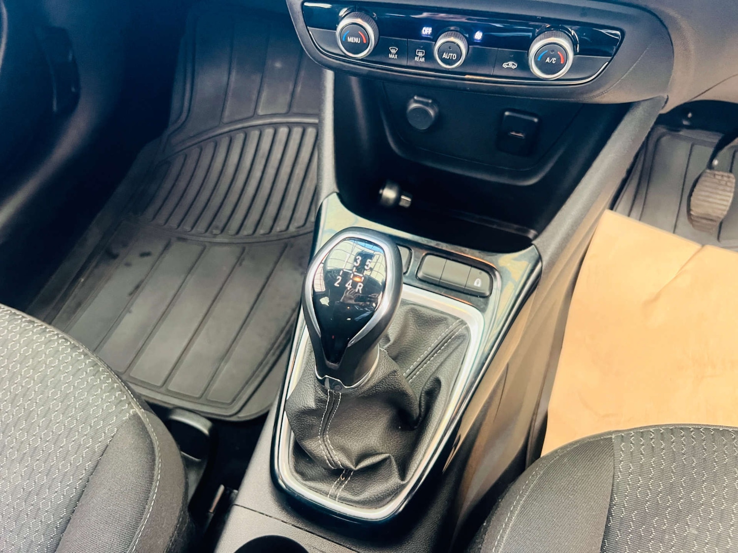 Used Vauxhall Crossland X 2019 for sale - 76919183: Photo 19