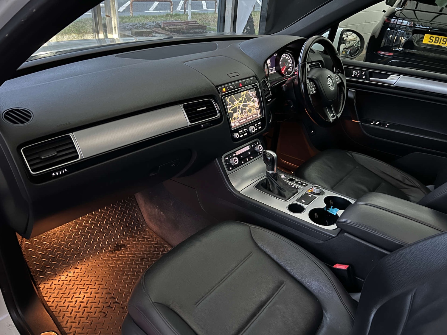 Used Volkswagen Touareg 2017 for sale - 77038538: Photo 24