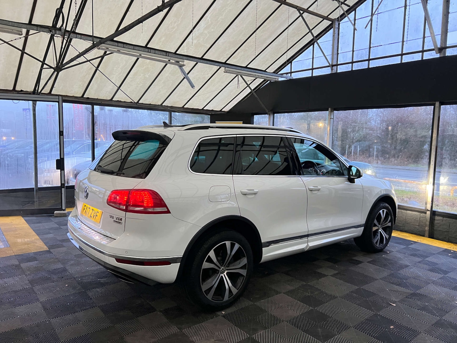 Used Volkswagen Touareg 2017 for sale - 77038538: Photo 8