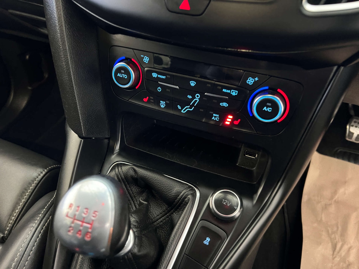 Used Ford Focus 2016 for sale - 76603740: Photo 14