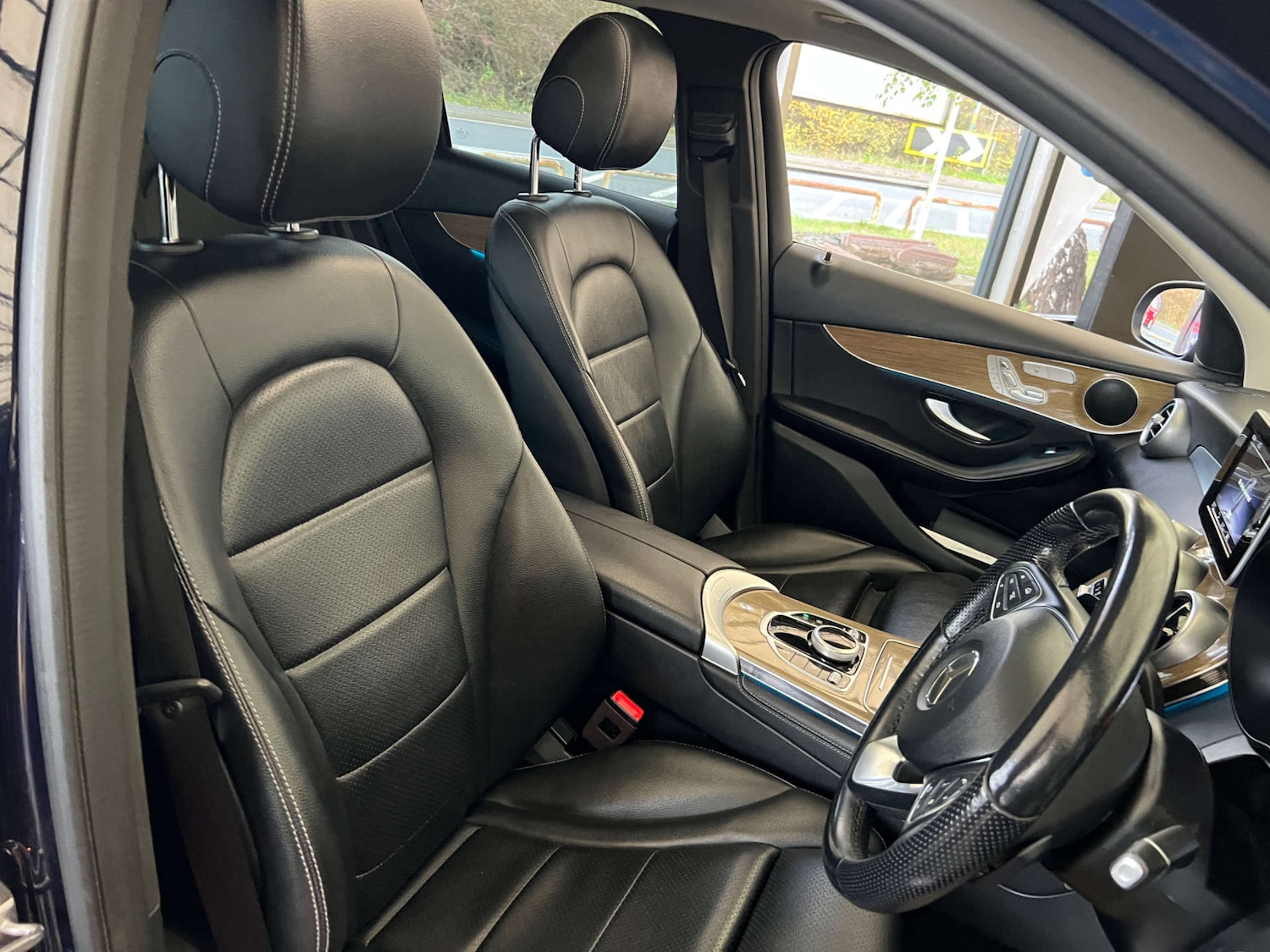 Used Mercedes-Benz GLC 2018 for sale - 76483204: Photo 11