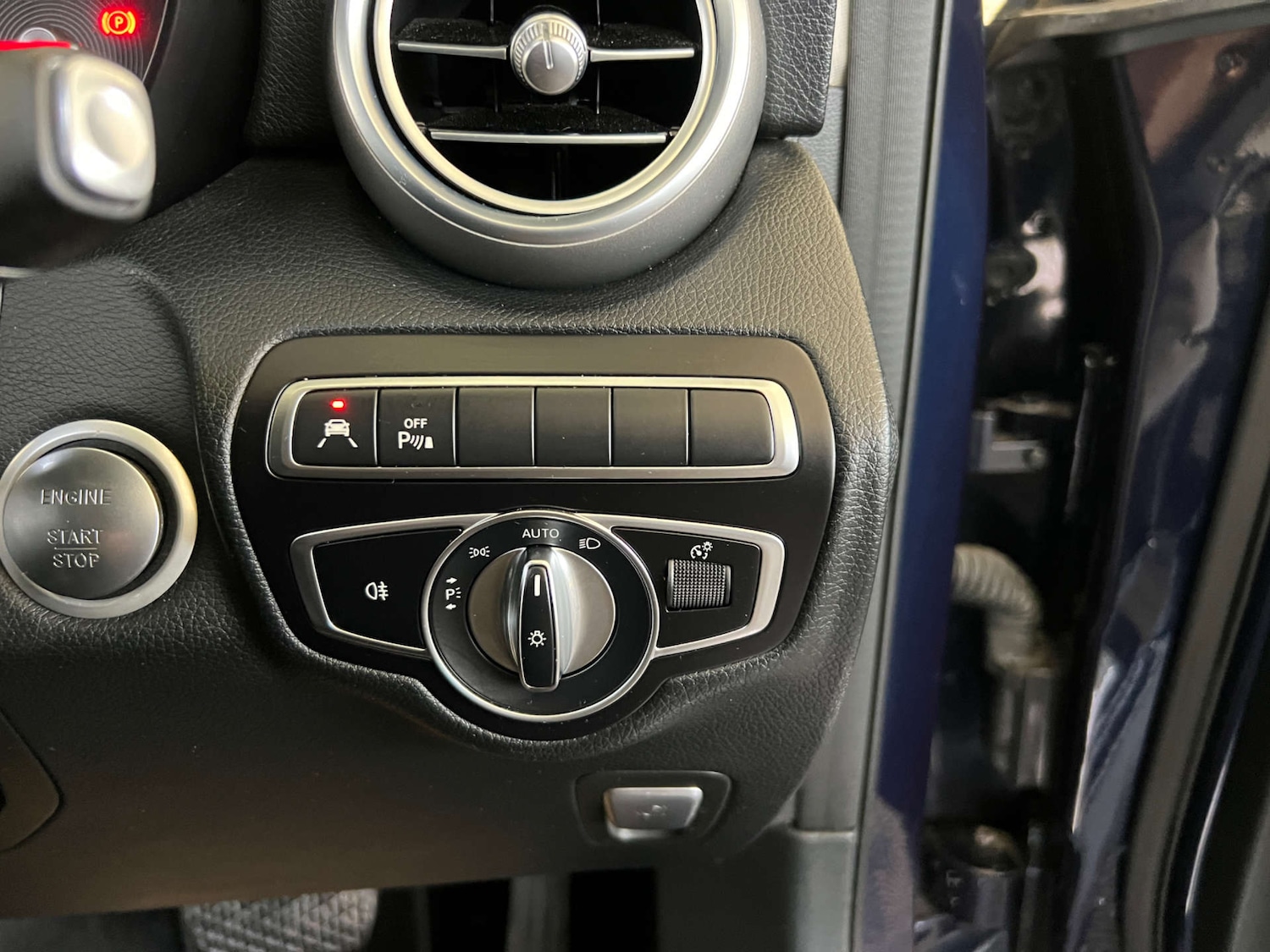 Used Mercedes-Benz GLC 2018 for sale - 76483204: Photo 17