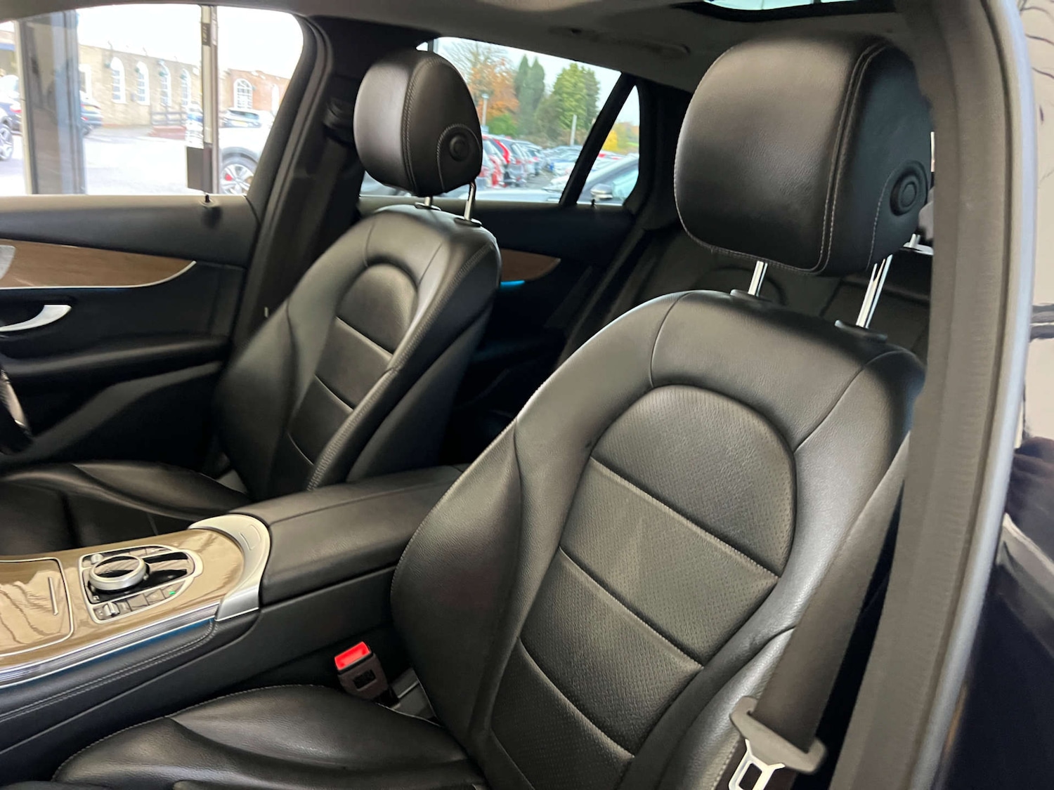 Used Mercedes-Benz GLC 2018 for sale - 76483204: Photo 28