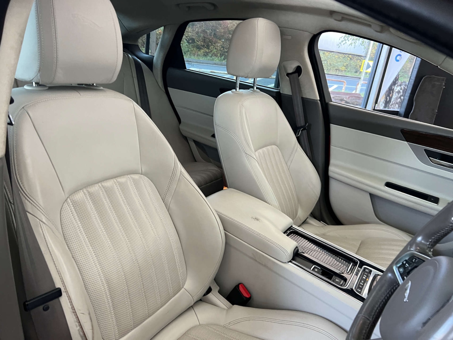 Used Jaguar XF 2019 for sale - 76375873: Photo 11