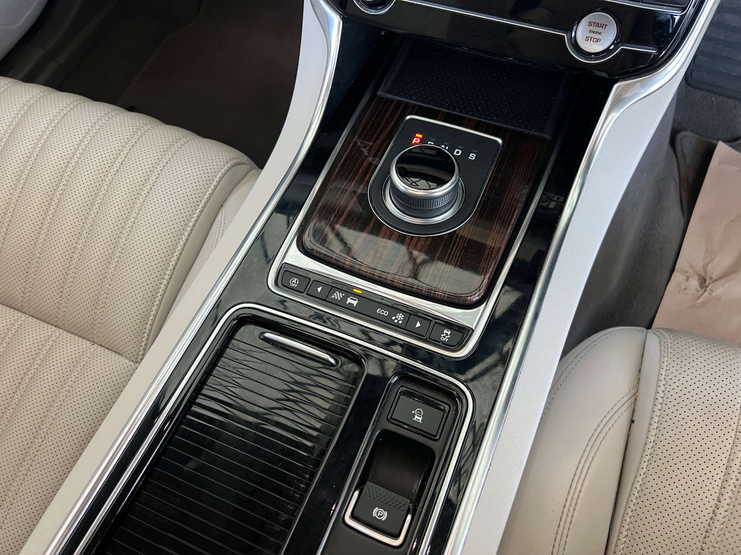 Used Jaguar XF 2019 for sale - 76375873: Photo 17