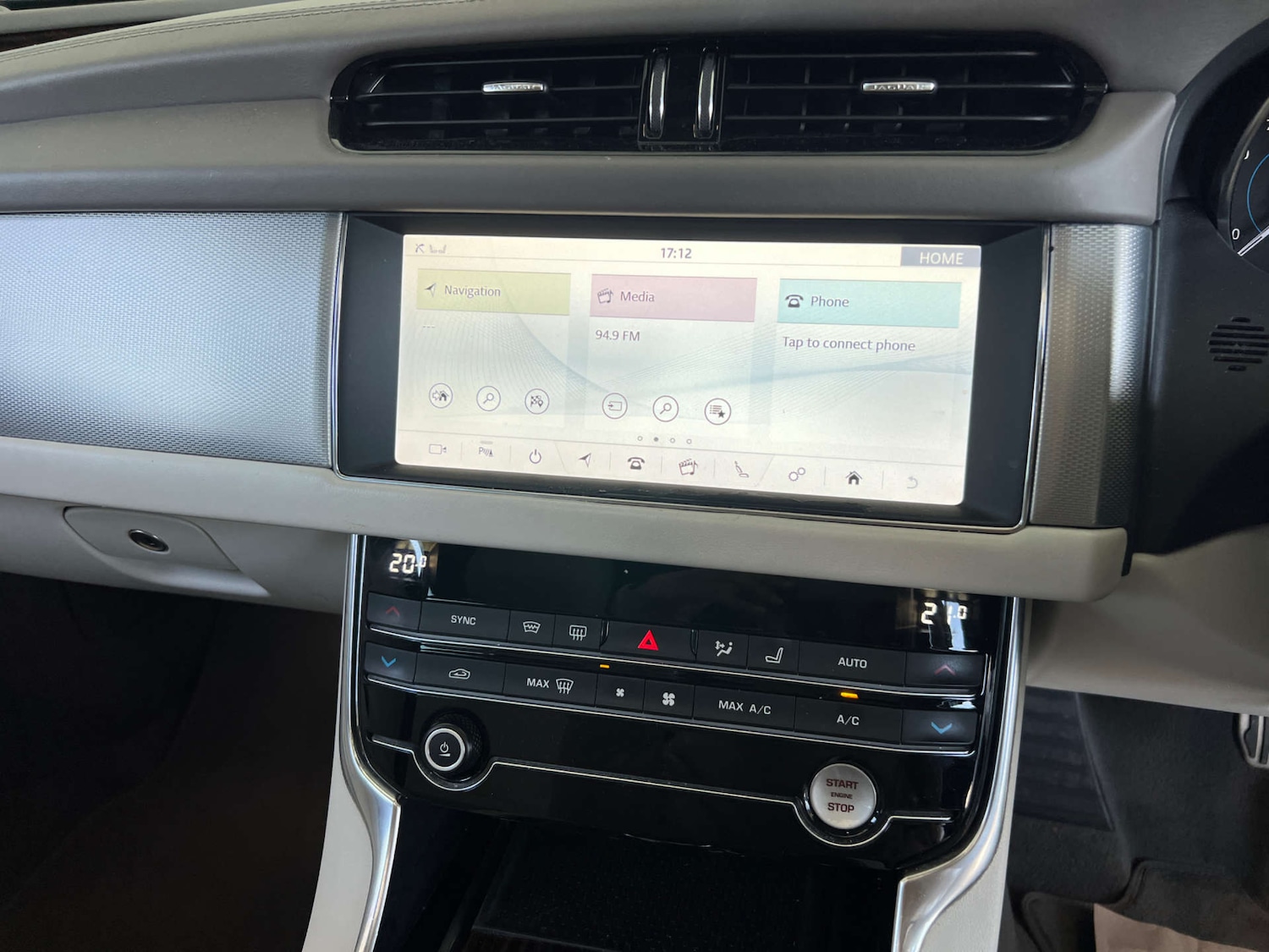 Used Jaguar XF 2019 for sale - 76375873: Photo 23