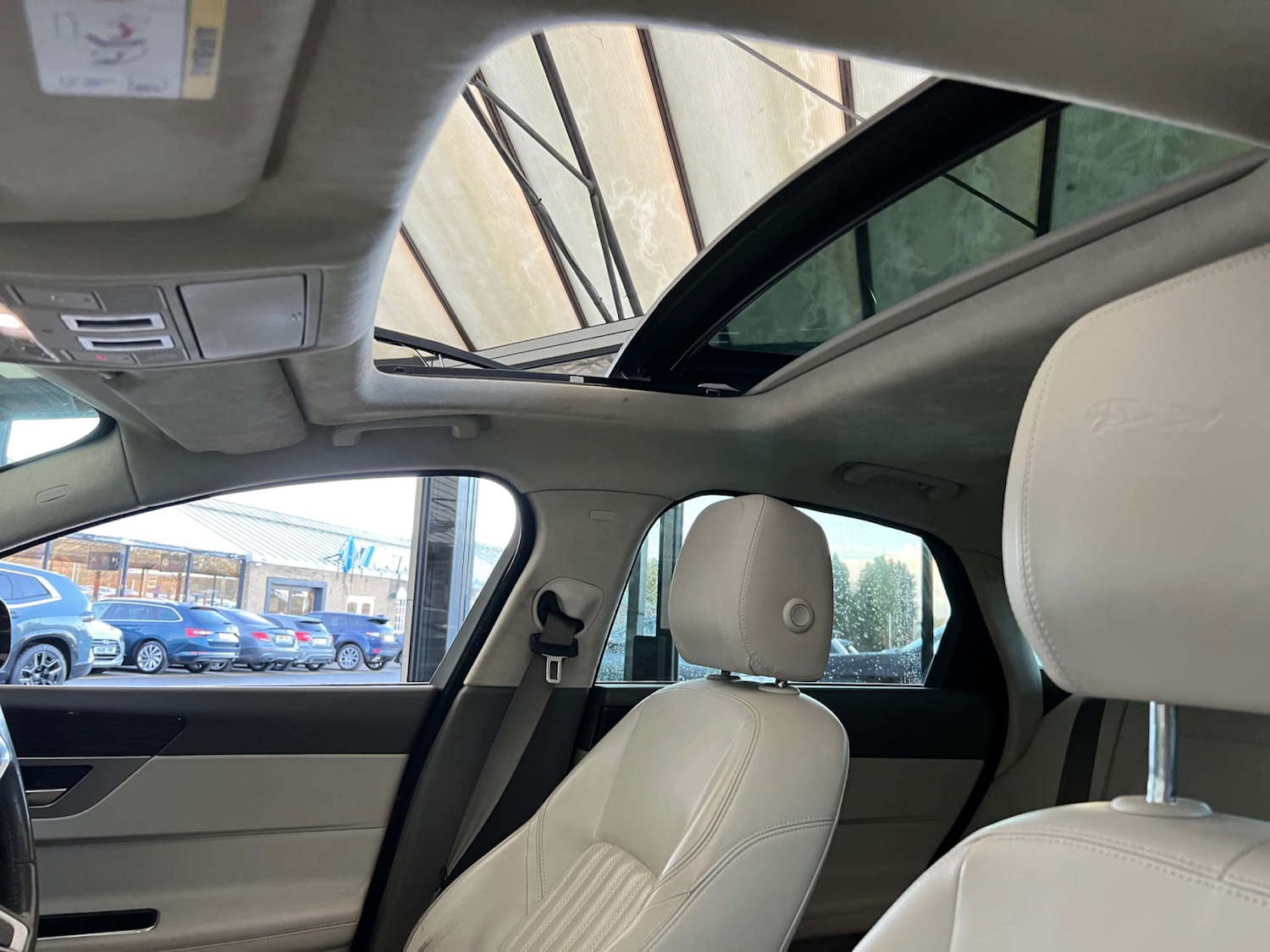 Used Jaguar XF 2019 for sale - 76375873: Photo 29