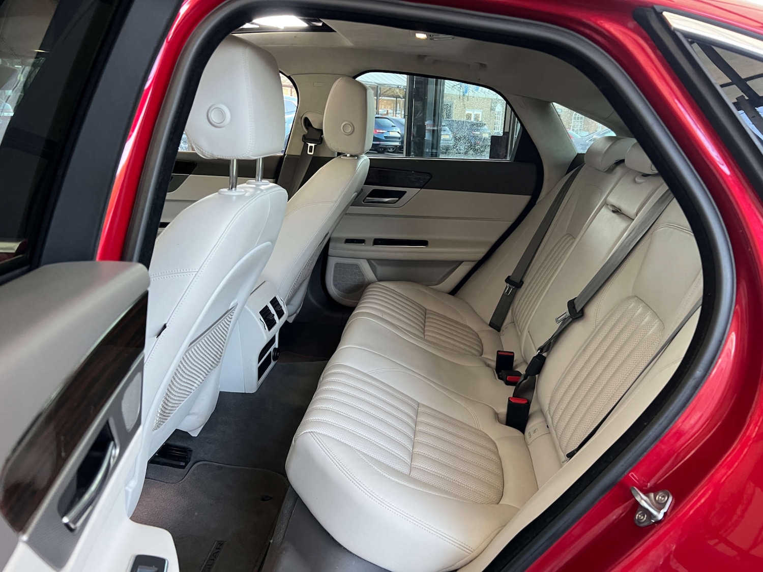 Used Jaguar XF 2019 for sale - 76375873: Photo 30