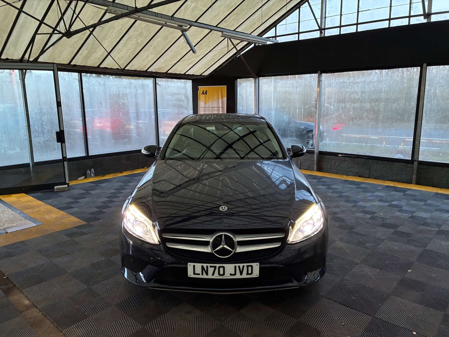 Used Mercedes-Benz C Class 2020 for sale - 77240416: Photo 2