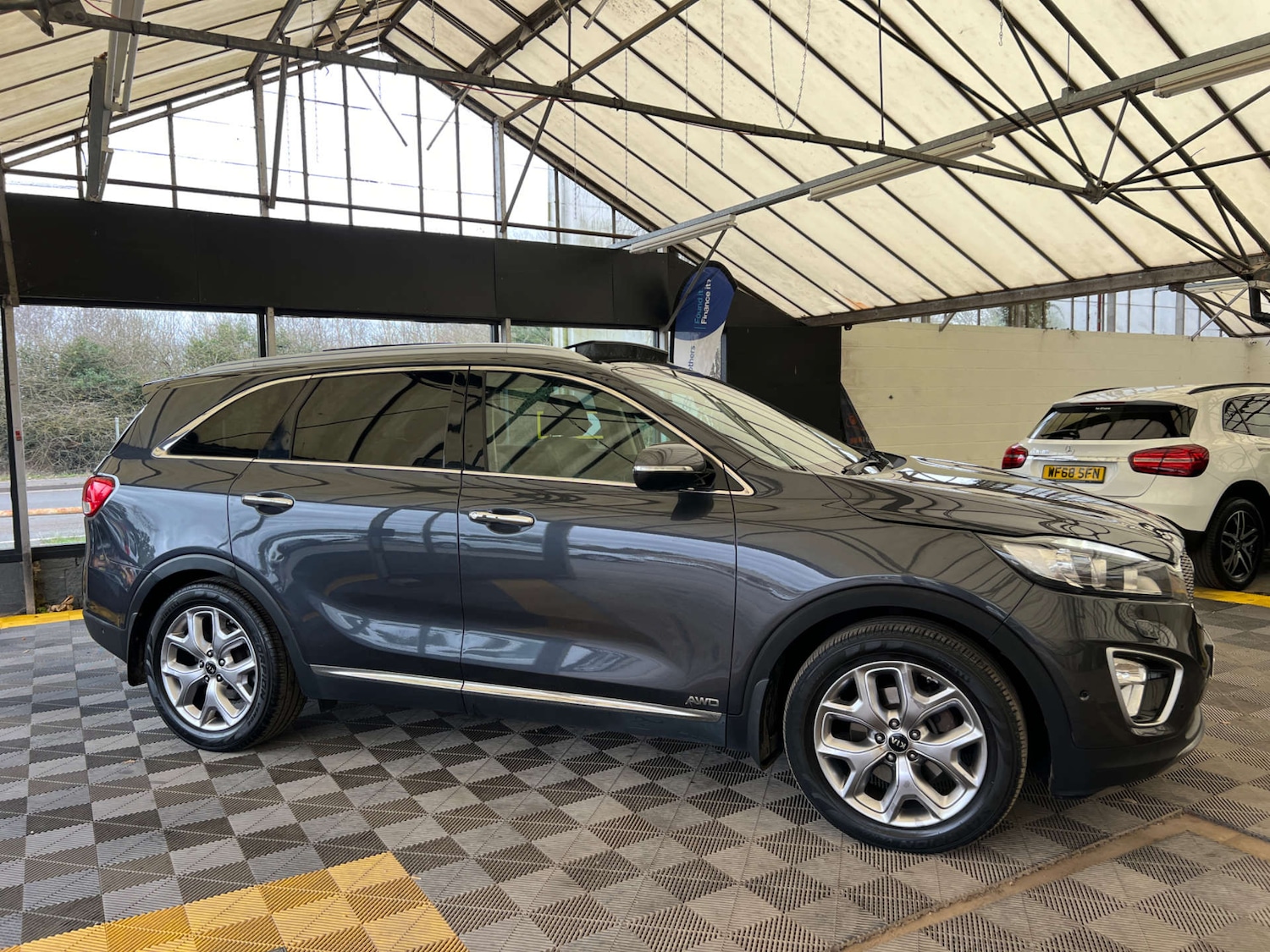 Used Kia Sorento 2015 for sale - 77688261: Photo 3