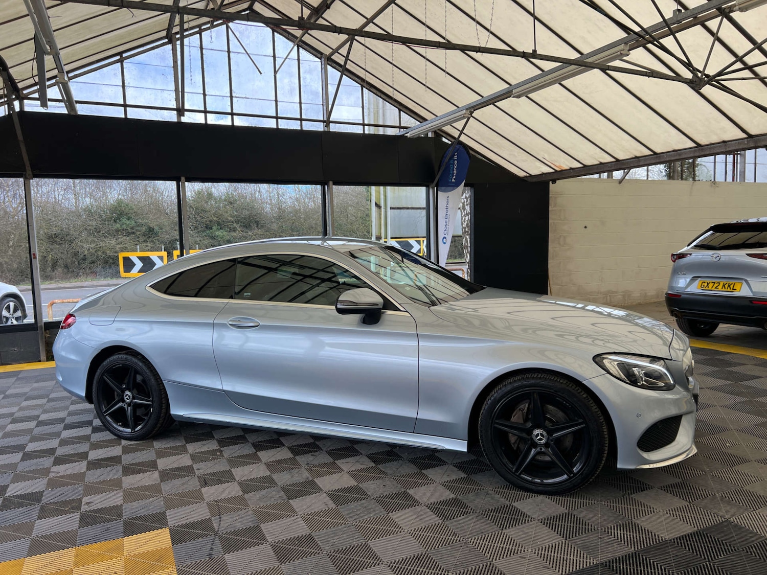 Used Mercedes-Benz C Class 2018 for sale - 77821662: Photo 3