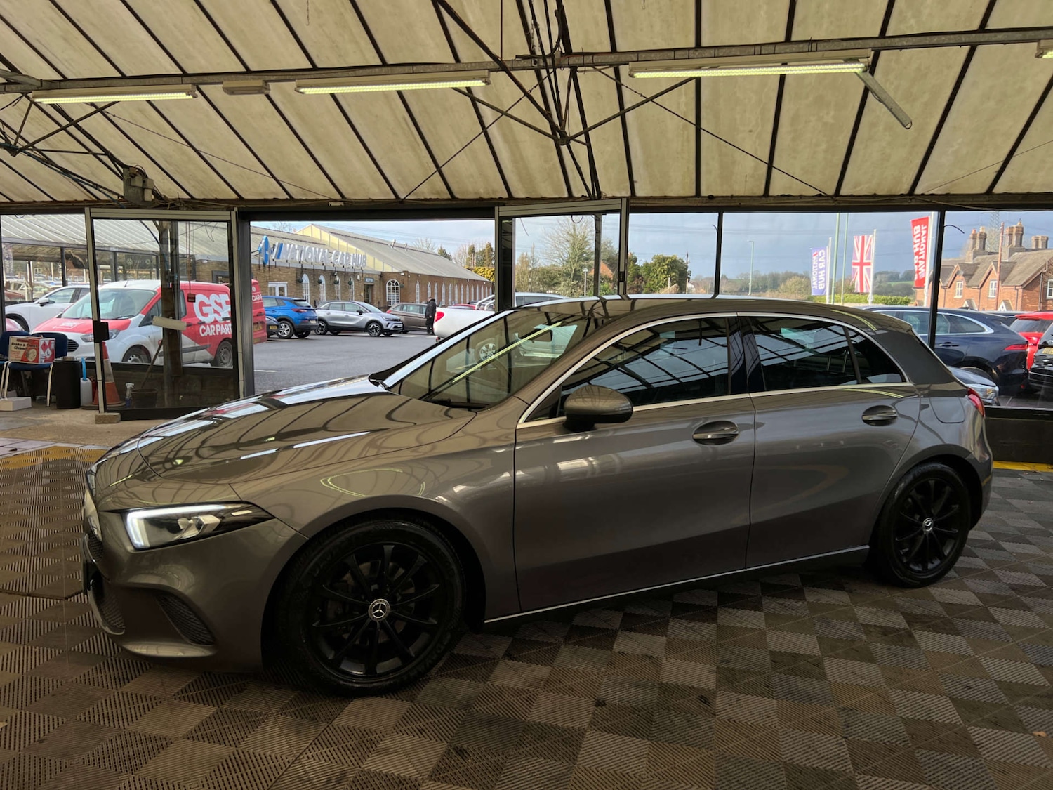 Used Mercedes-Benz A-Class 2018 for sale - 77469879: Photo 5