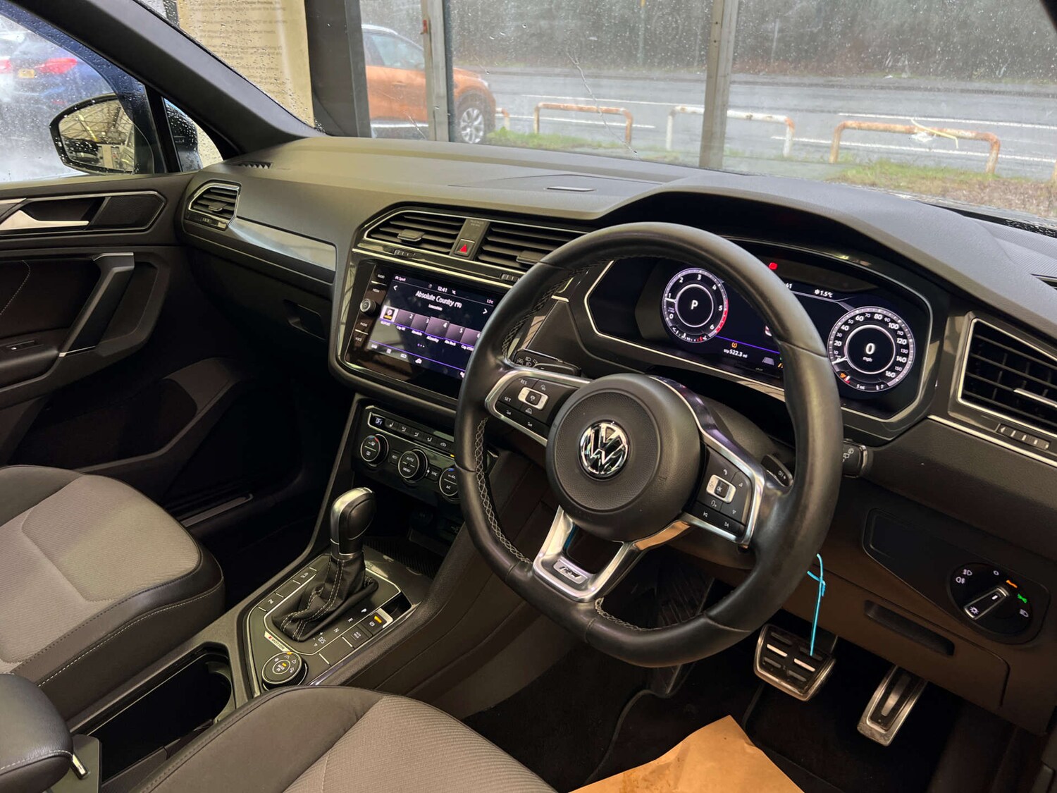 Used Volkswagen Tiguan 2018 for sale - 77547646: Photo 12