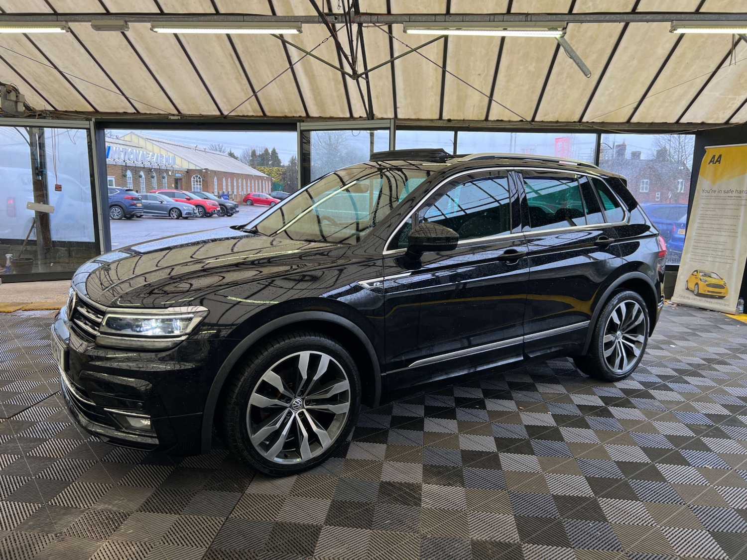 Used Volkswagen Tiguan 2018 for sale - 77547646: Photo 5
