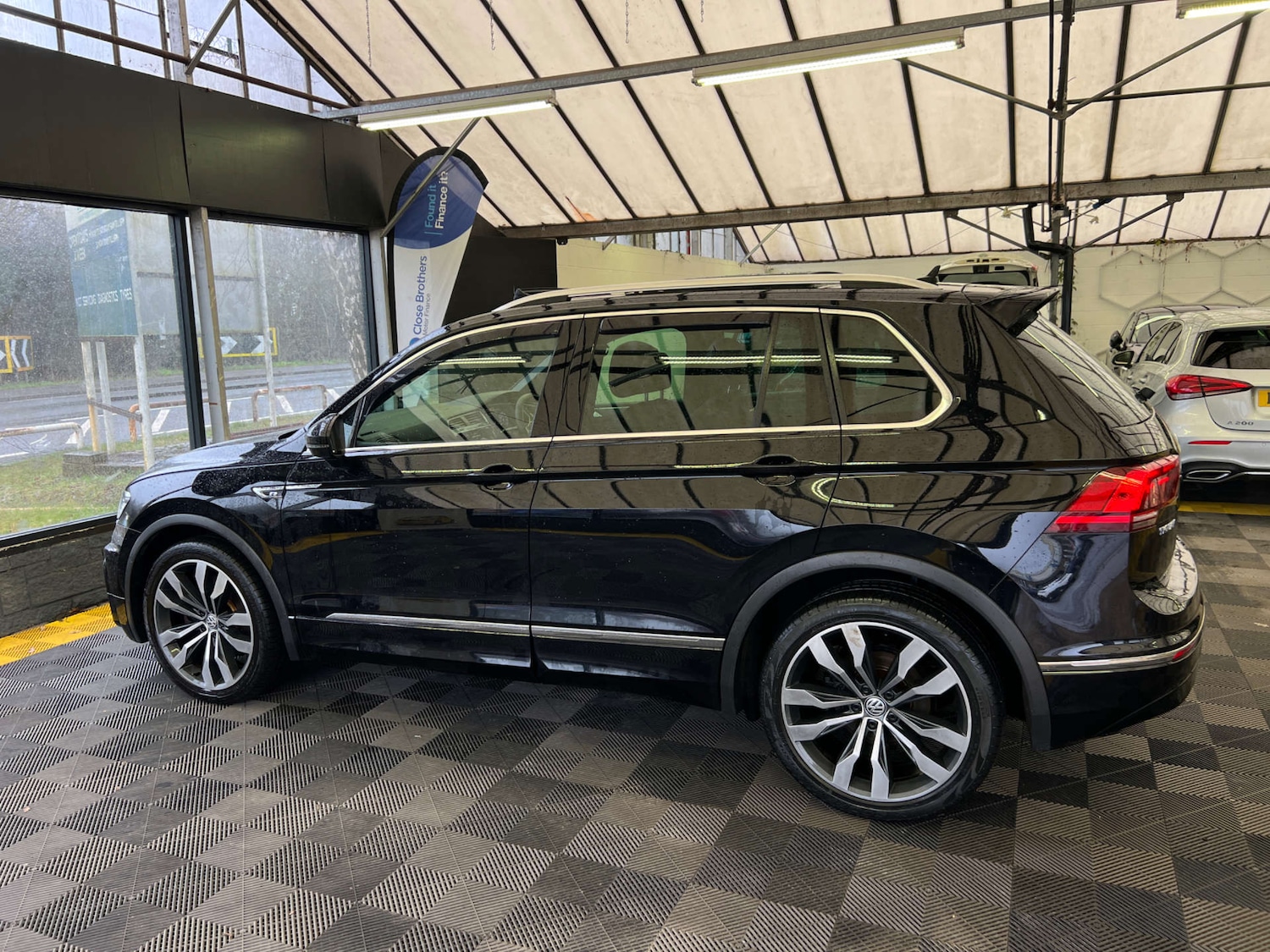 Used Volkswagen Tiguan 2018 for sale - 77547646: Photo 7