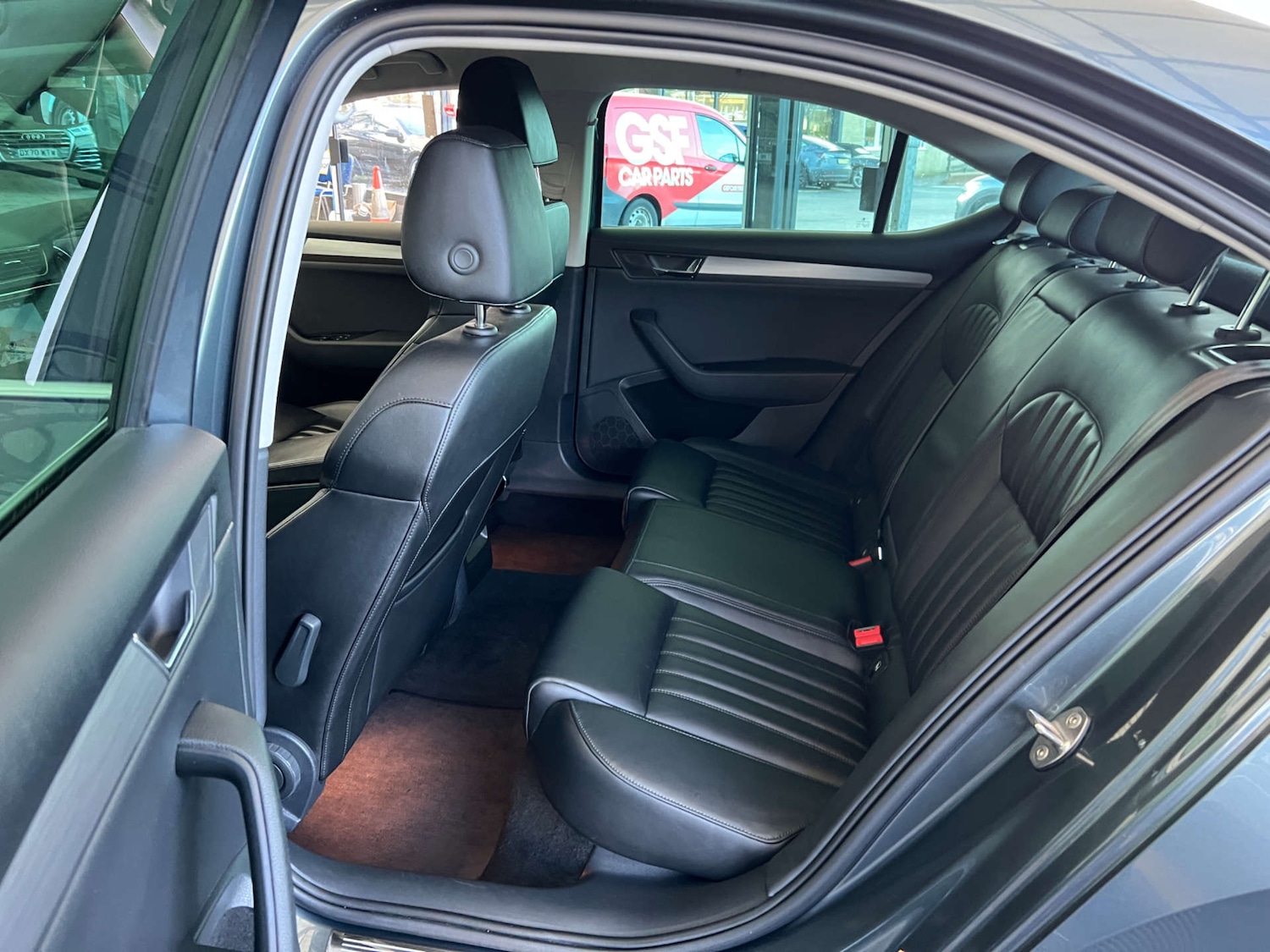 Used Skoda Superb 2019 for sale - 76971053: Photo 28