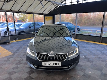 Used Skoda Superb 2019 for sale - 76971053: Photo