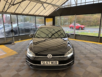 Used Volkswagen Golf 2017 for sale - 76363973: Photo