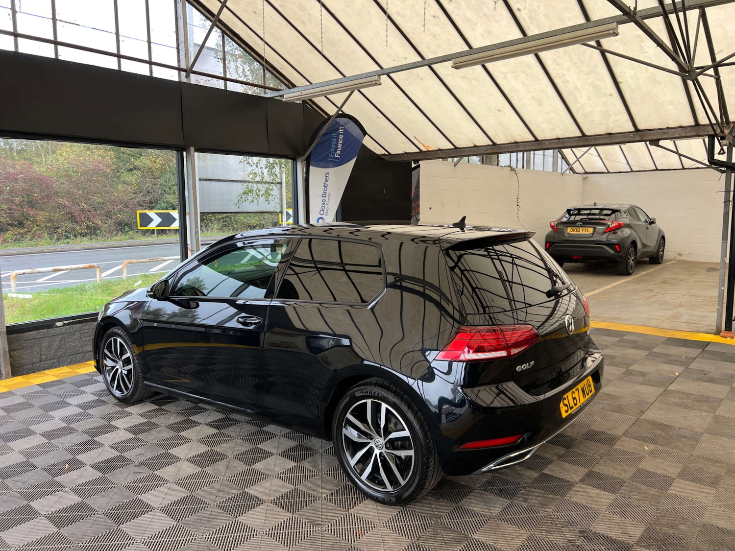 Used Volkswagen Golf 2017 for sale - 76363973: Photo 6