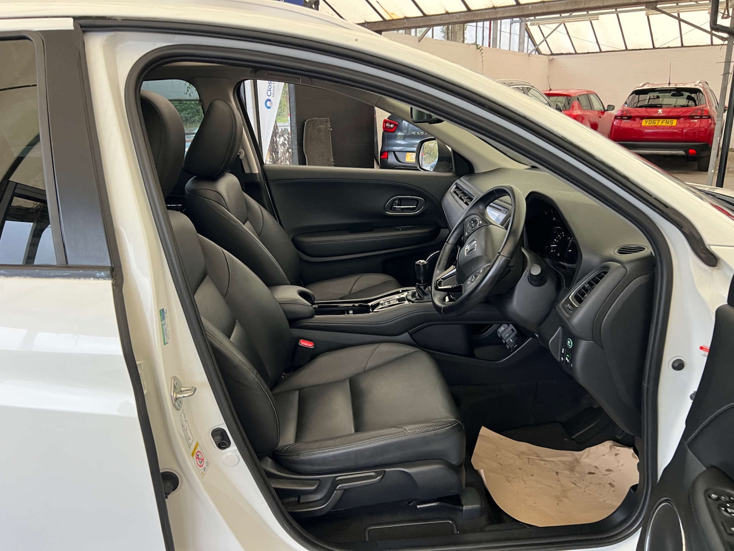 Used Honda HR-V 2017 for sale - 76165316: Photo 10