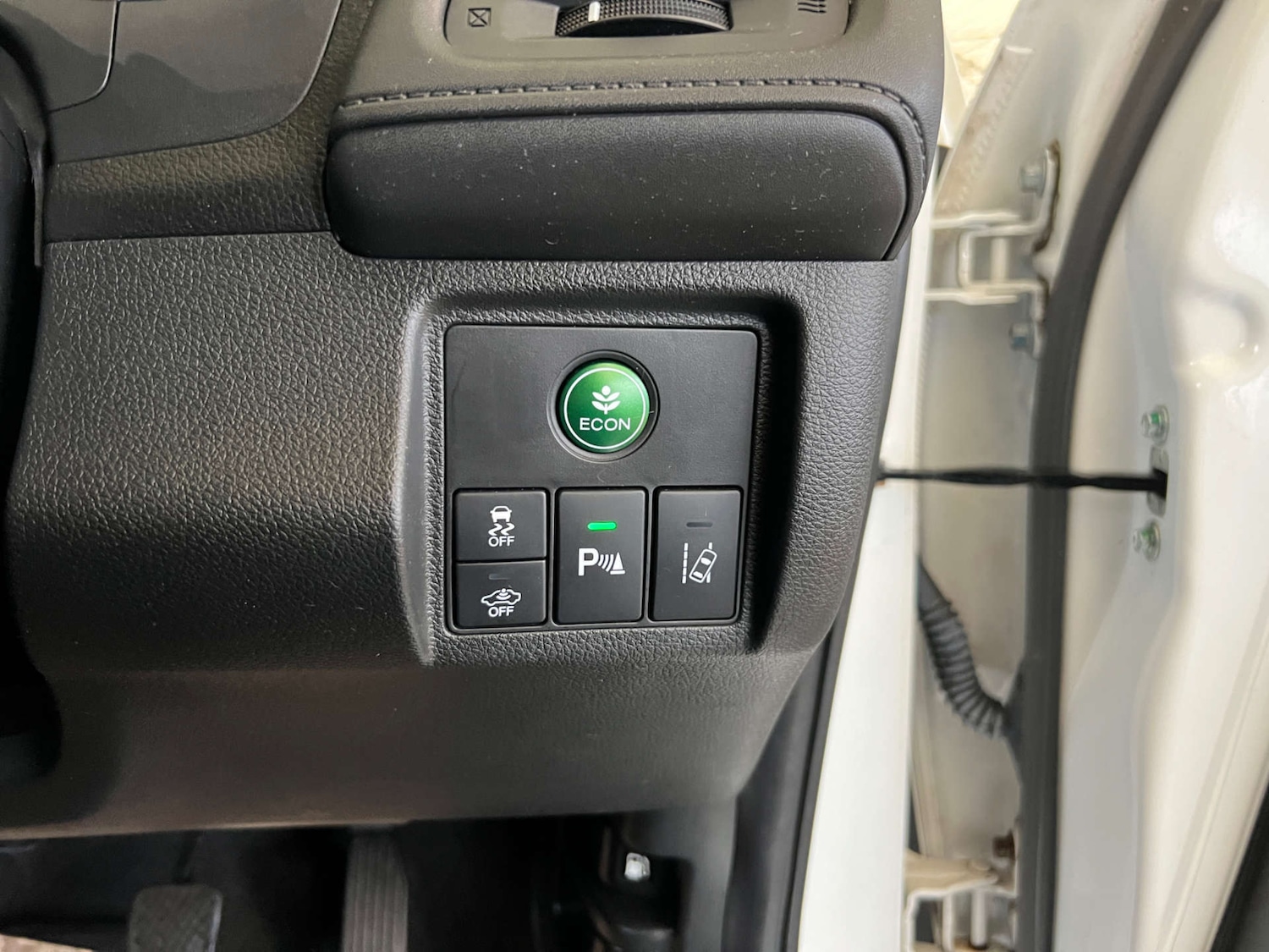 Used Honda HR-V 2017 for sale - 76165316: Photo 17