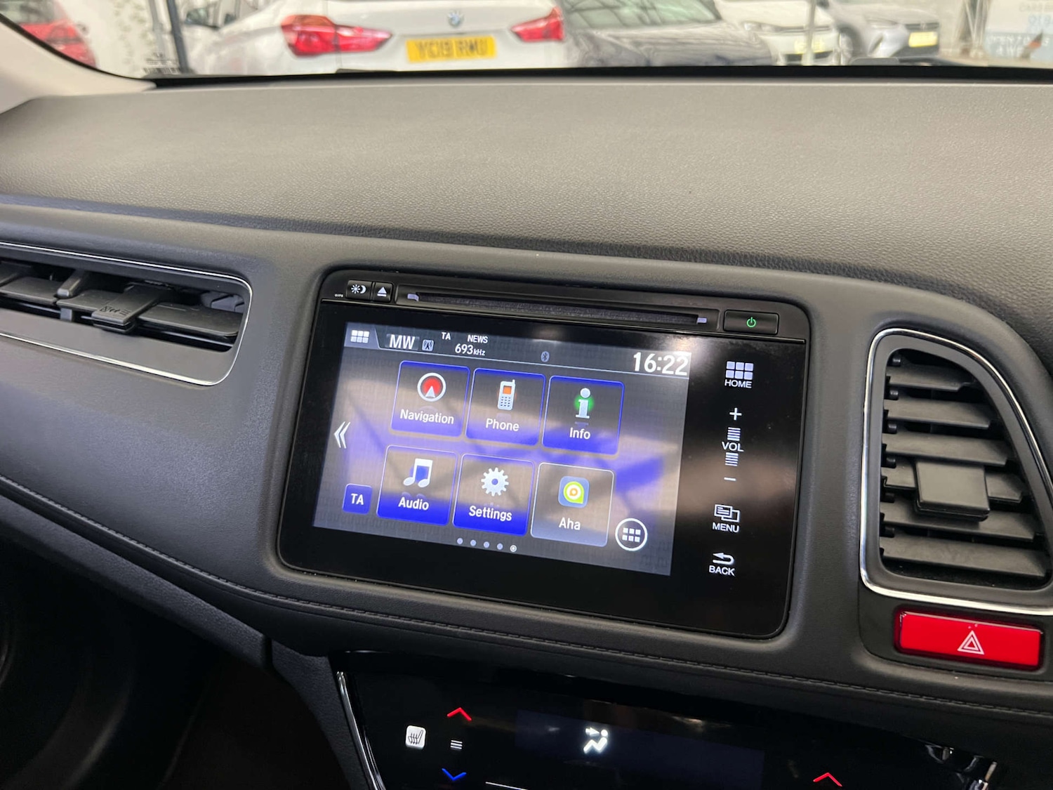 Used Honda HR-V 2017 for sale - 76165316: Photo 24