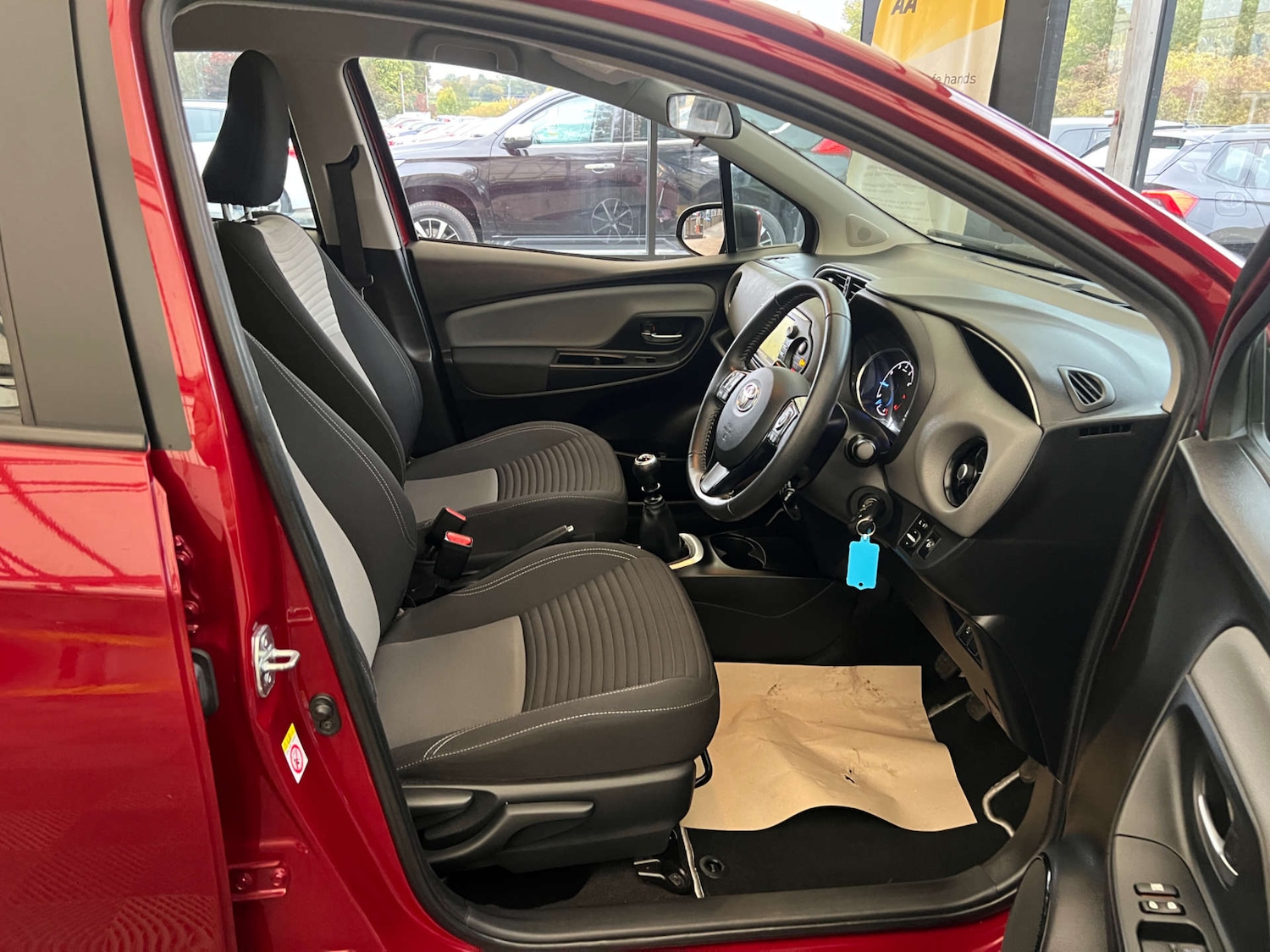 Used Toyota Yaris 2018 for sale - 76287452: Photo 10