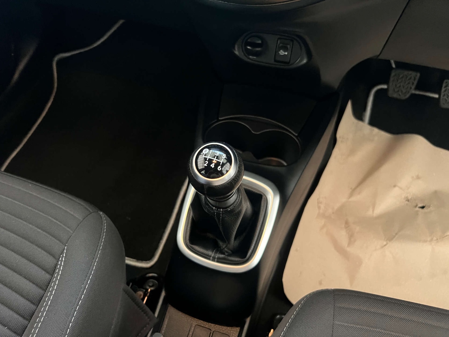 Used Toyota Yaris 2018 for sale - 76287452: Photo 22