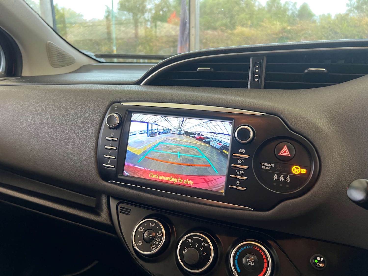 Used Toyota Yaris 2018 for sale - 76287452: Photo 23