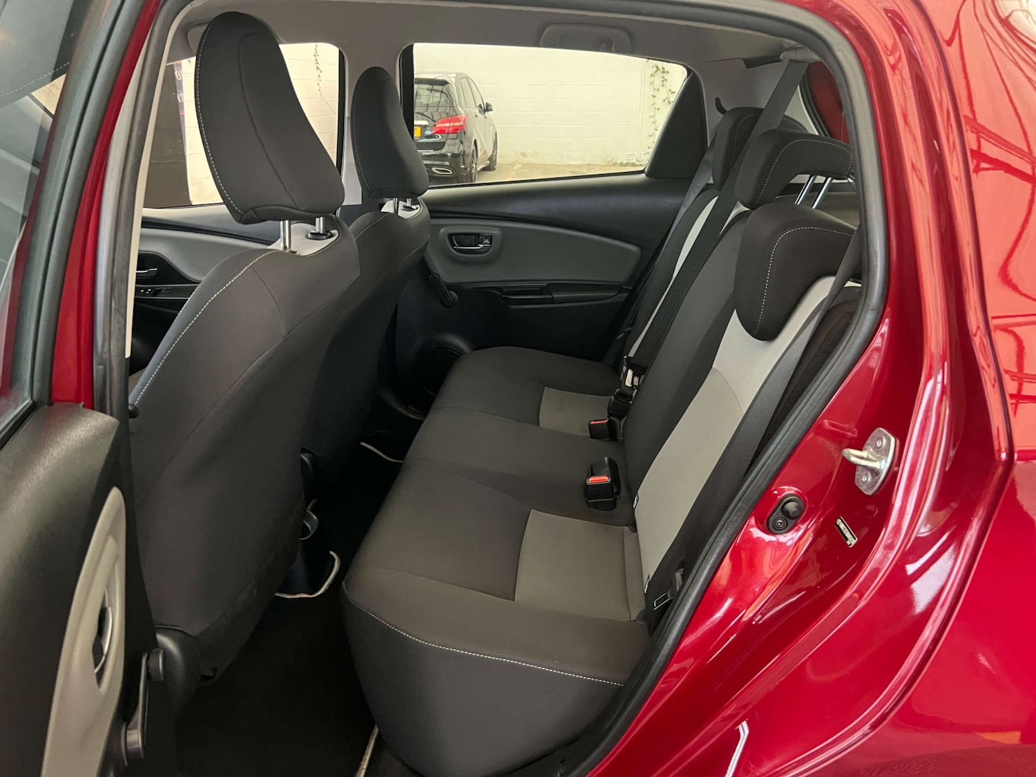 Used Toyota Yaris 2018 for sale - 76287452: Photo 29