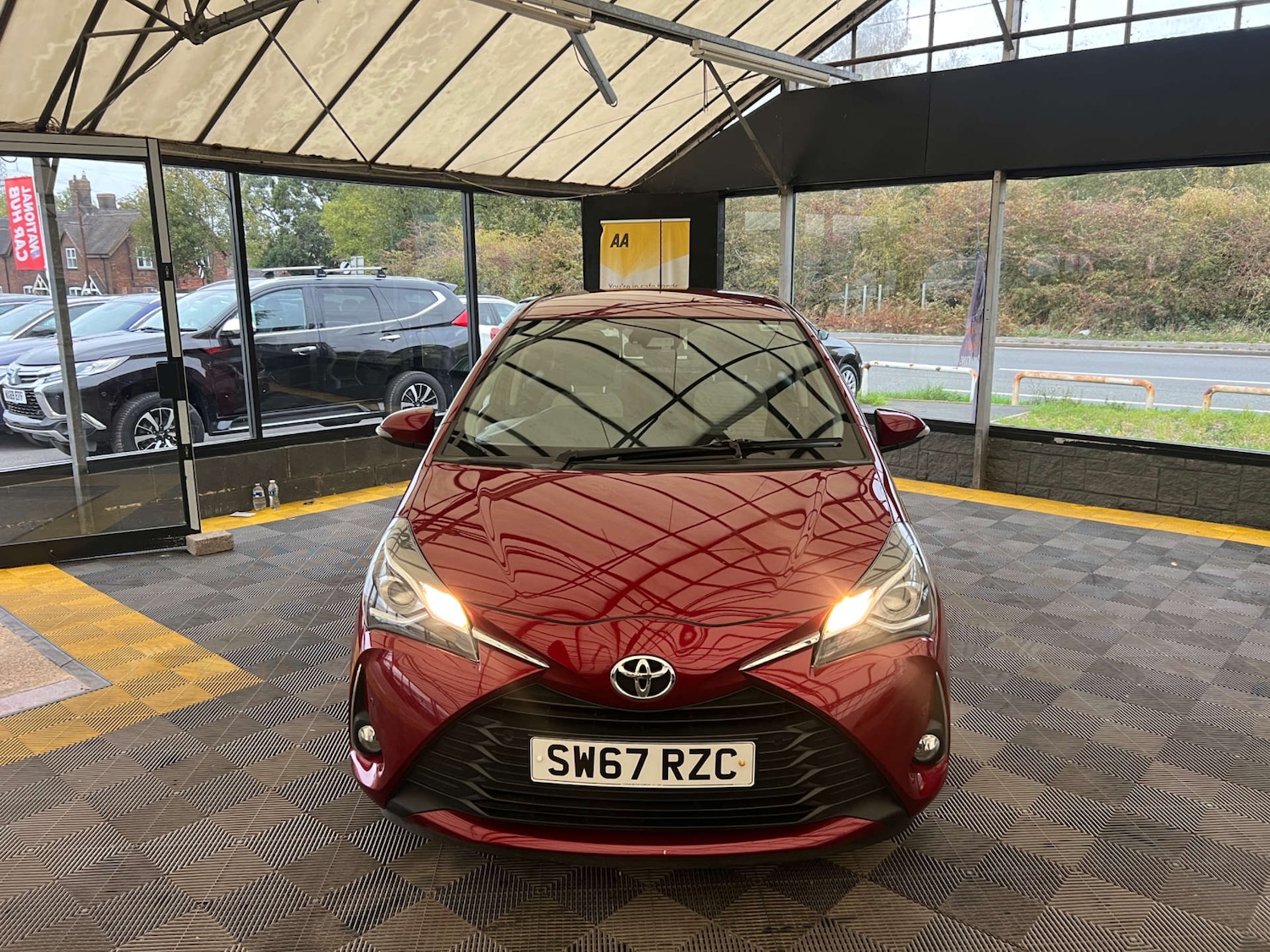 Used Toyota Yaris 2018 for sale - 76287452: Photo 3