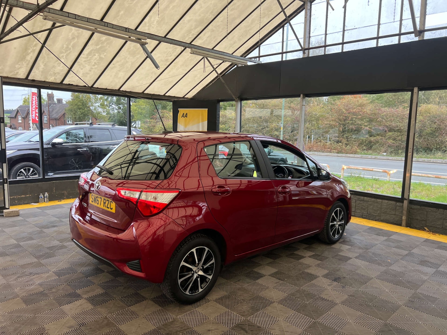 Used Toyota Yaris 2018 for sale - 76287452: Photo 8