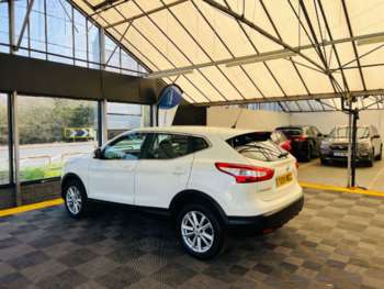 Used Nissan Qashqai 2017 for sale - 74624538: Photo