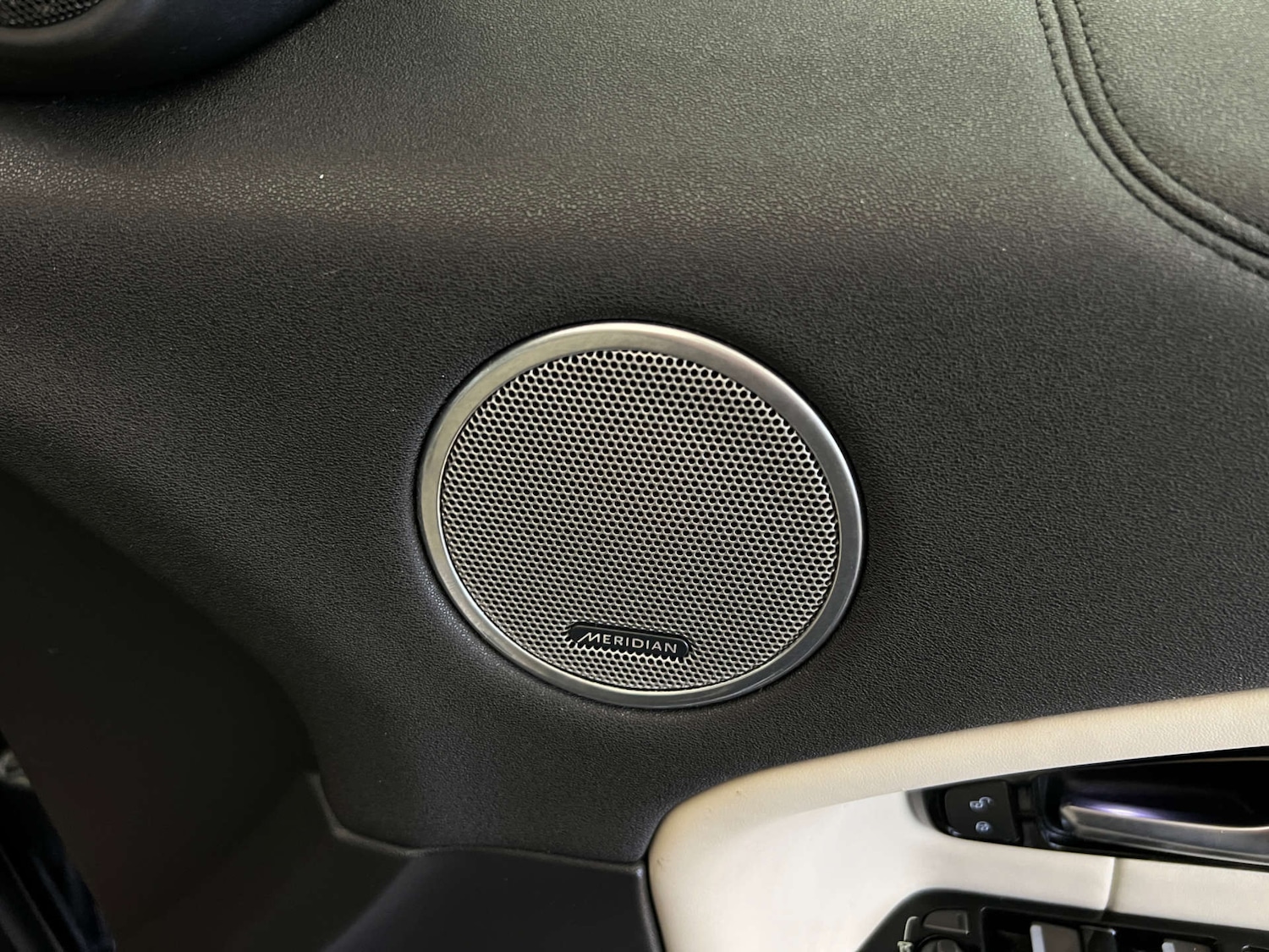 Used Land Rover Range Rover Evoque 2017 for sale - 77335736: Photo 17