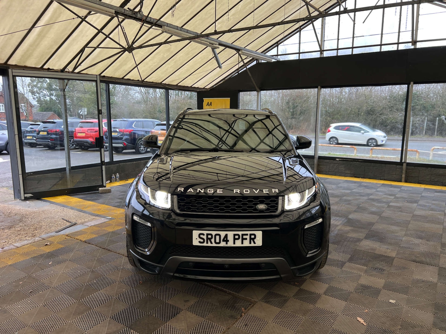 Used Land Rover Range Rover Evoque 2017 for sale - 77335736: Photo 4