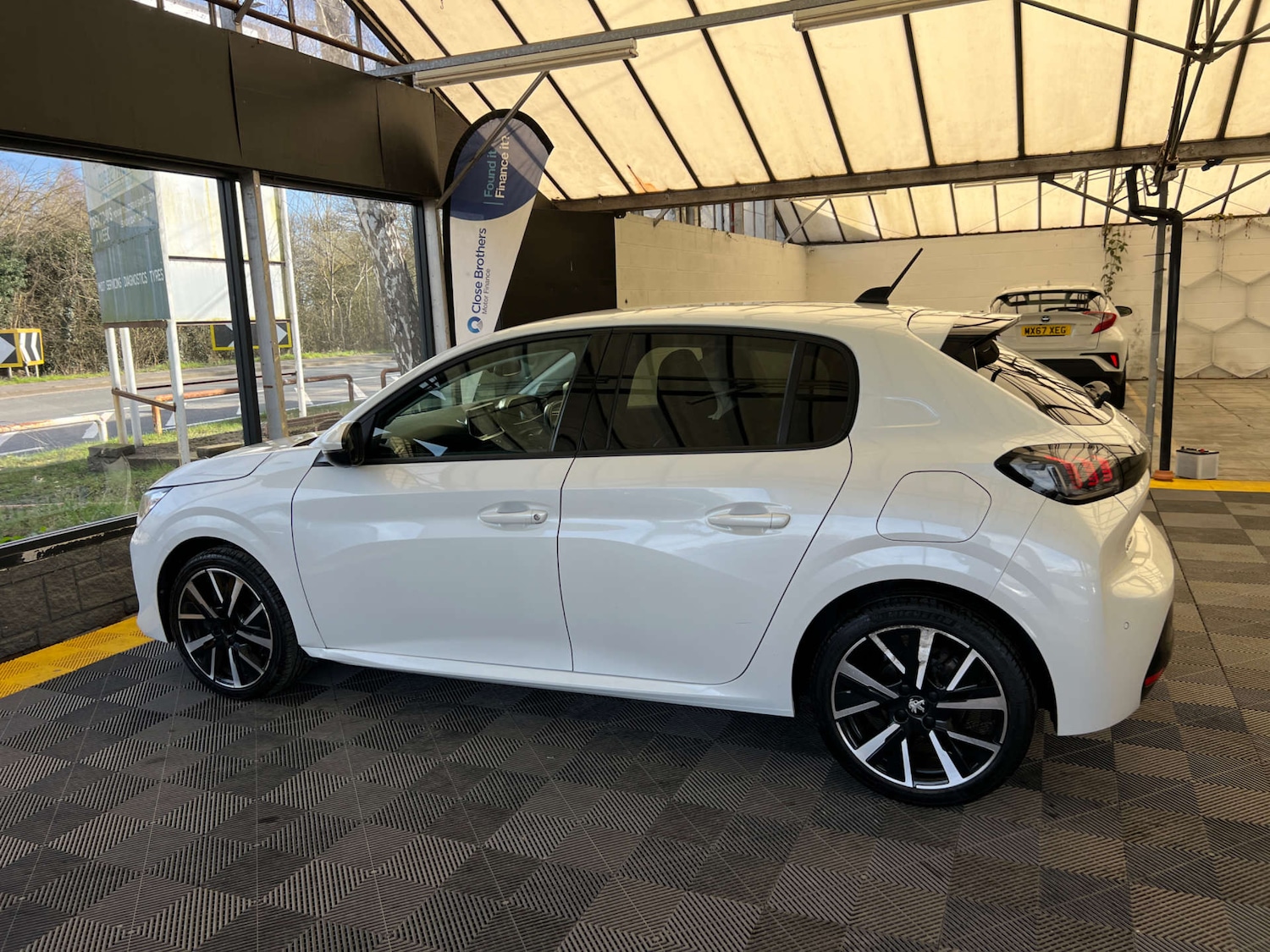 Used Peugeot 208 2020 for sale - 77721677: Photo 7