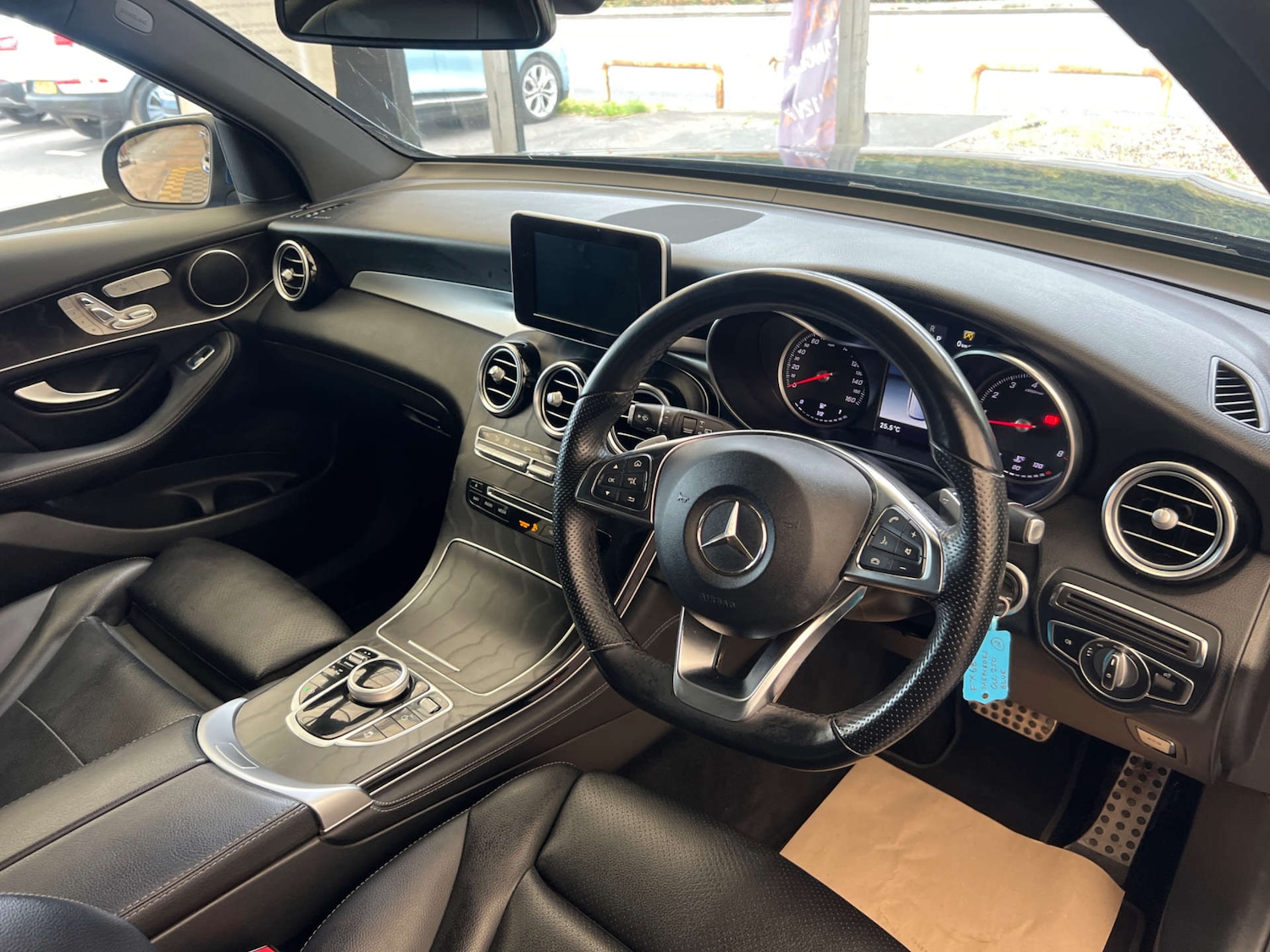 Used Mercedes-Benz GLC 2018 for sale - 76601978: Photo 12