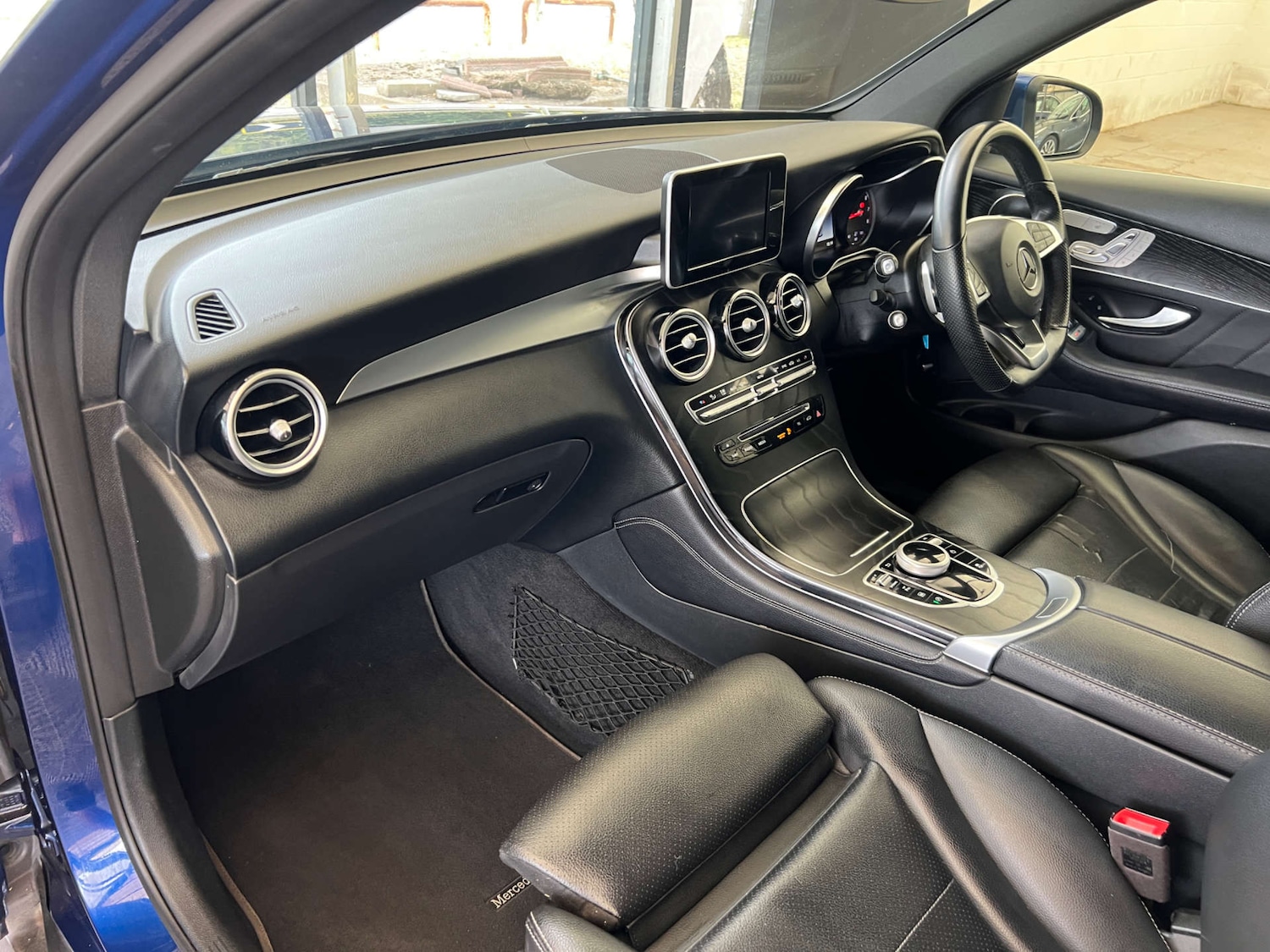 Used Mercedes-Benz GLC 2018 for sale - 76601978: Photo 28