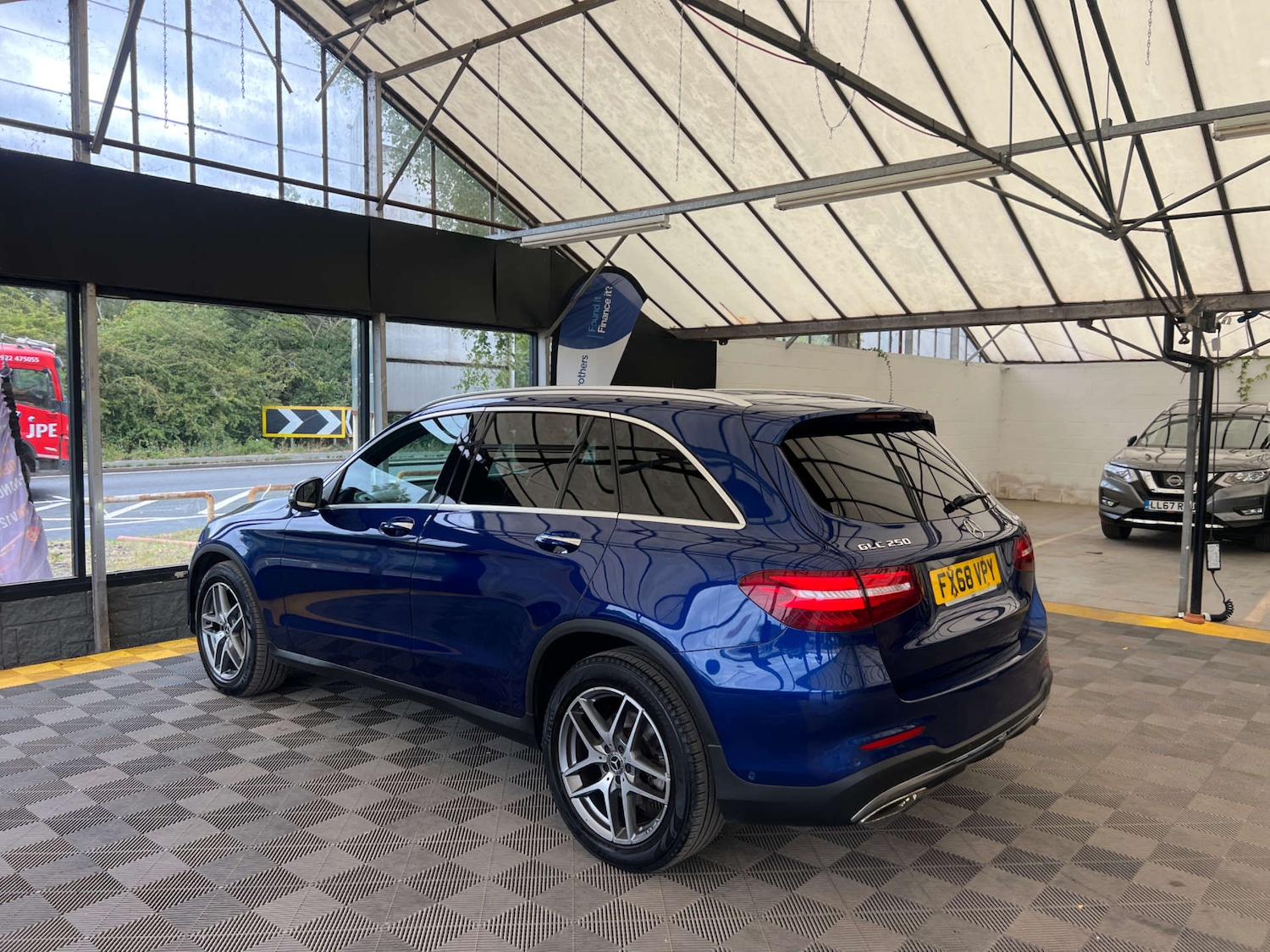 Used Mercedes-Benz GLC 2018 for sale - 76601978: Photo 6